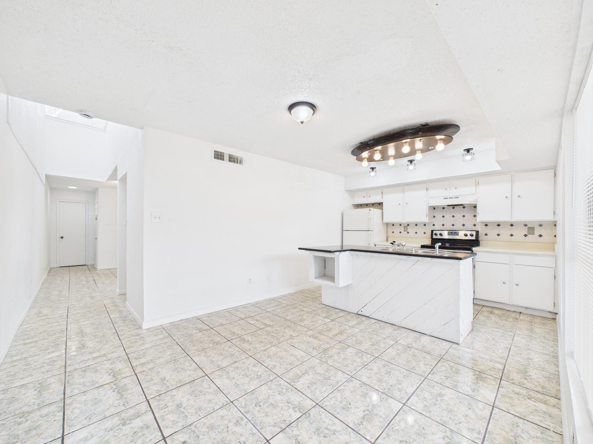 781 Country Place Drive # 2004