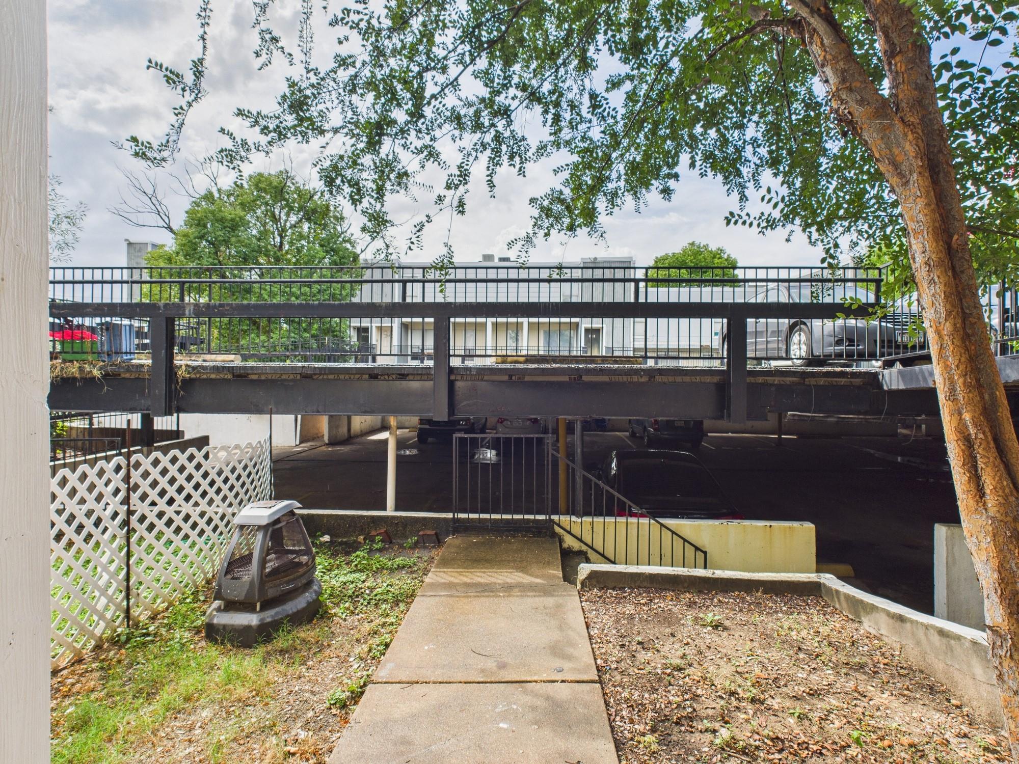 781 Country Place Drive # 2004