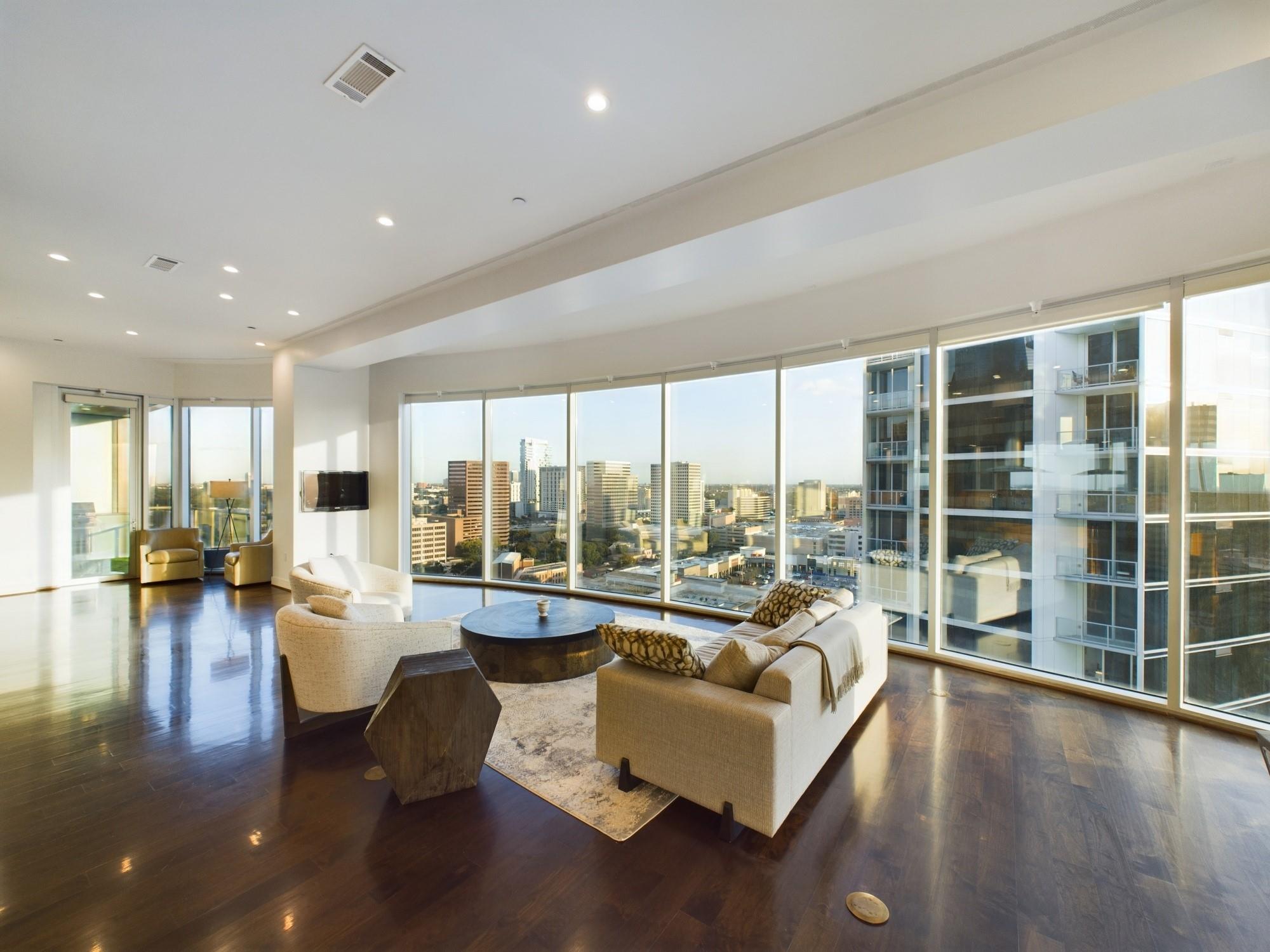 1600 Post Oak Boulevard # 1803