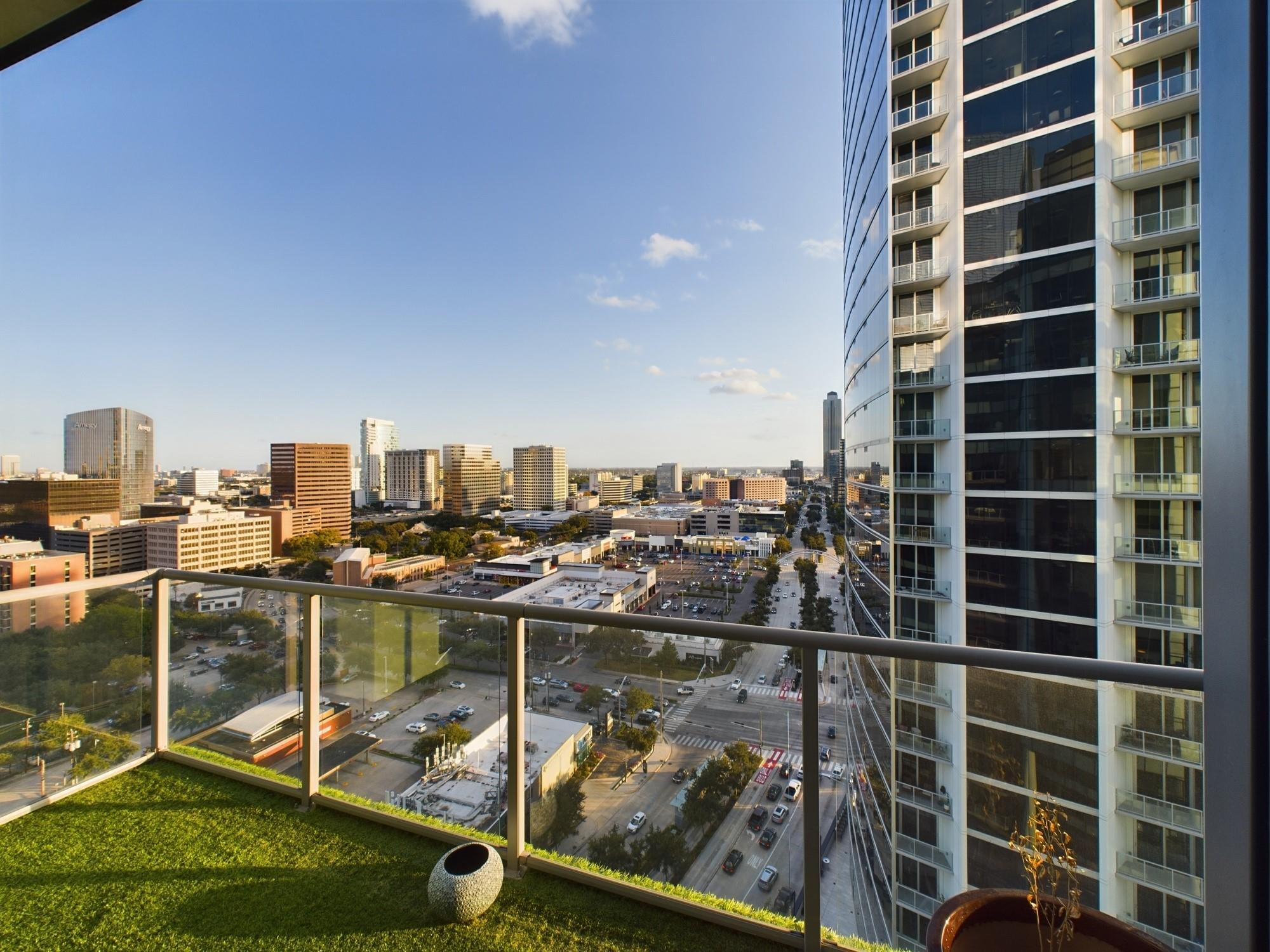 1600 Post Oak Boulevard # 1803