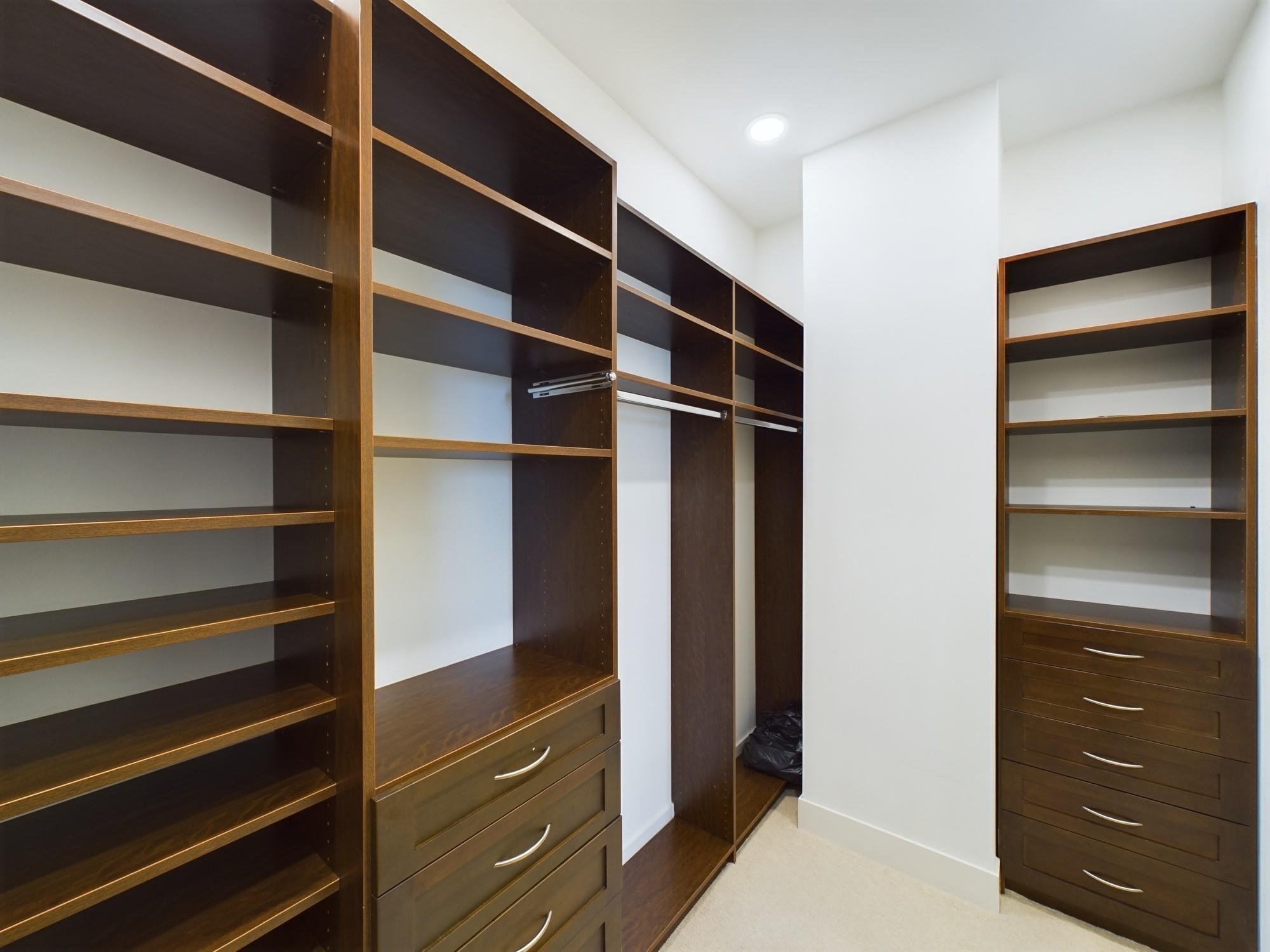 1600 Post Oak Boulevard # 1803