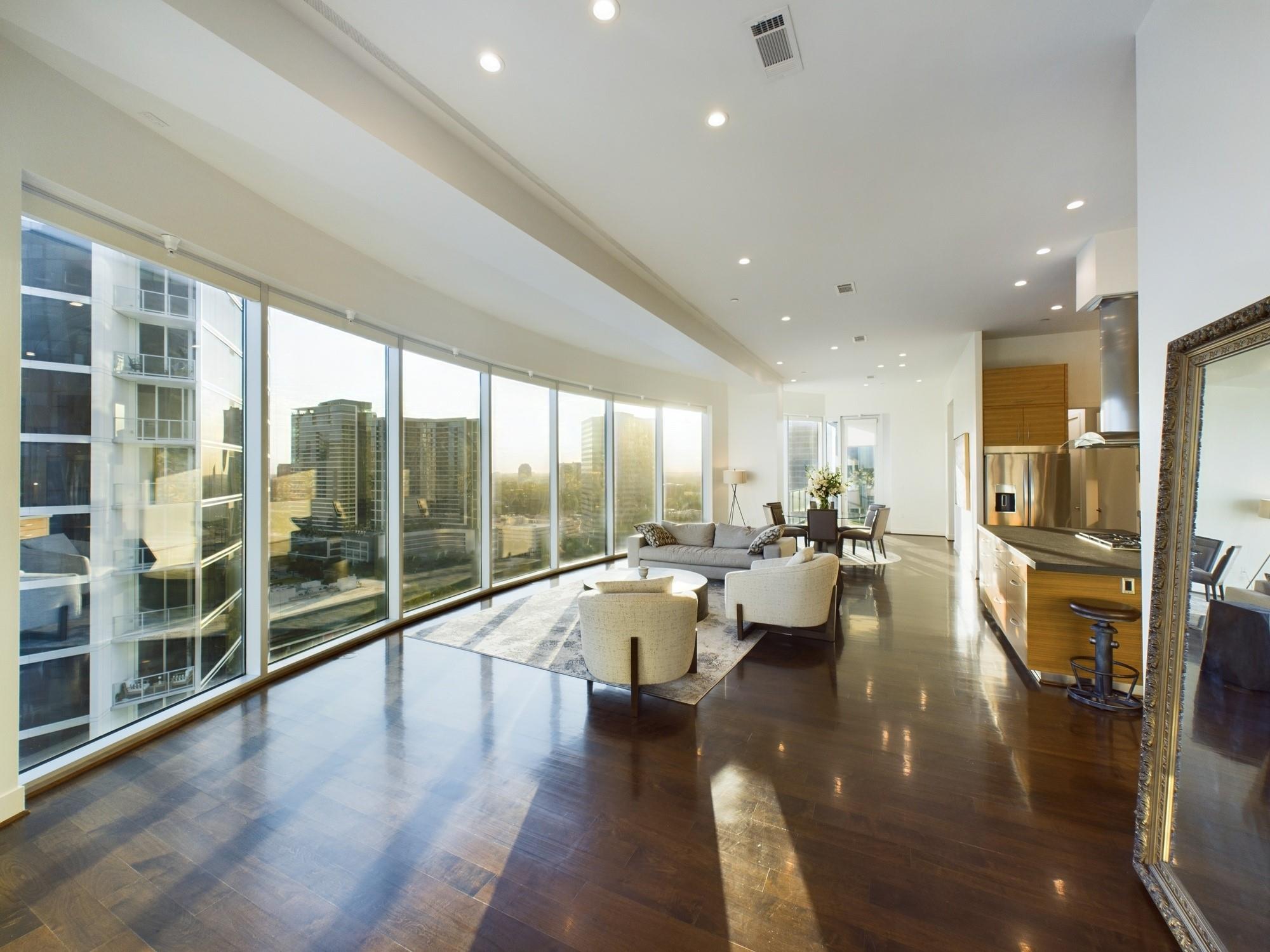 1600 Post Oak Boulevard # 1803