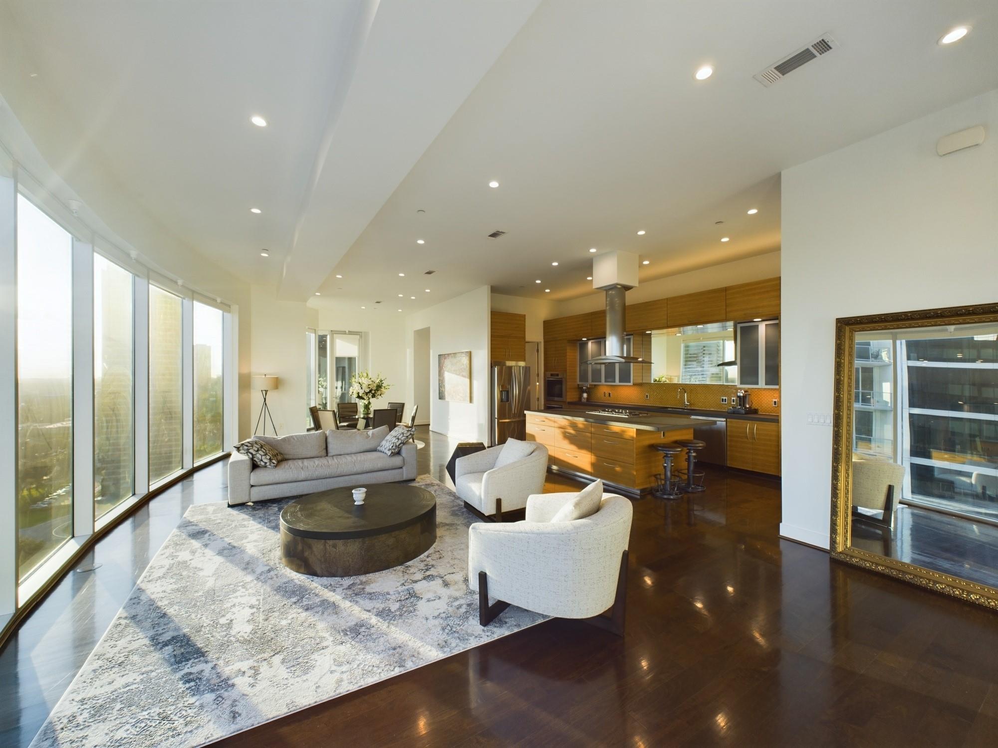 1600 Post Oak Boulevard # 1803