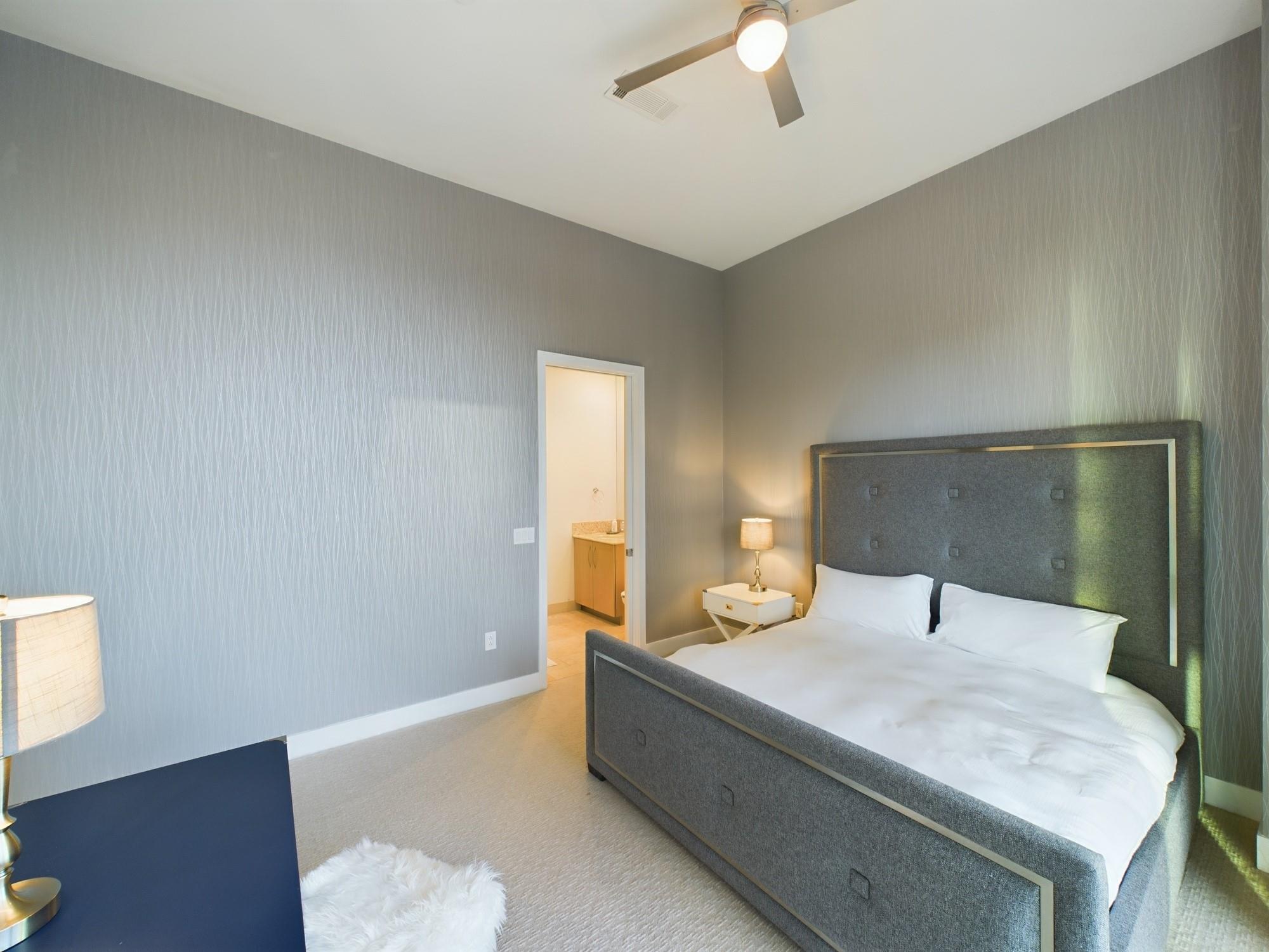 1600 Post Oak Boulevard # 1803