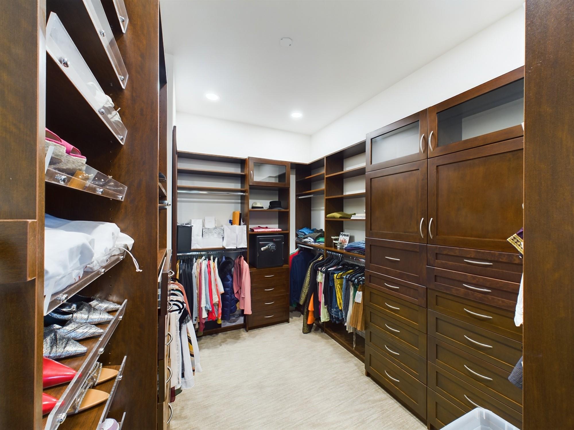 1600 Post Oak Boulevard # 1803