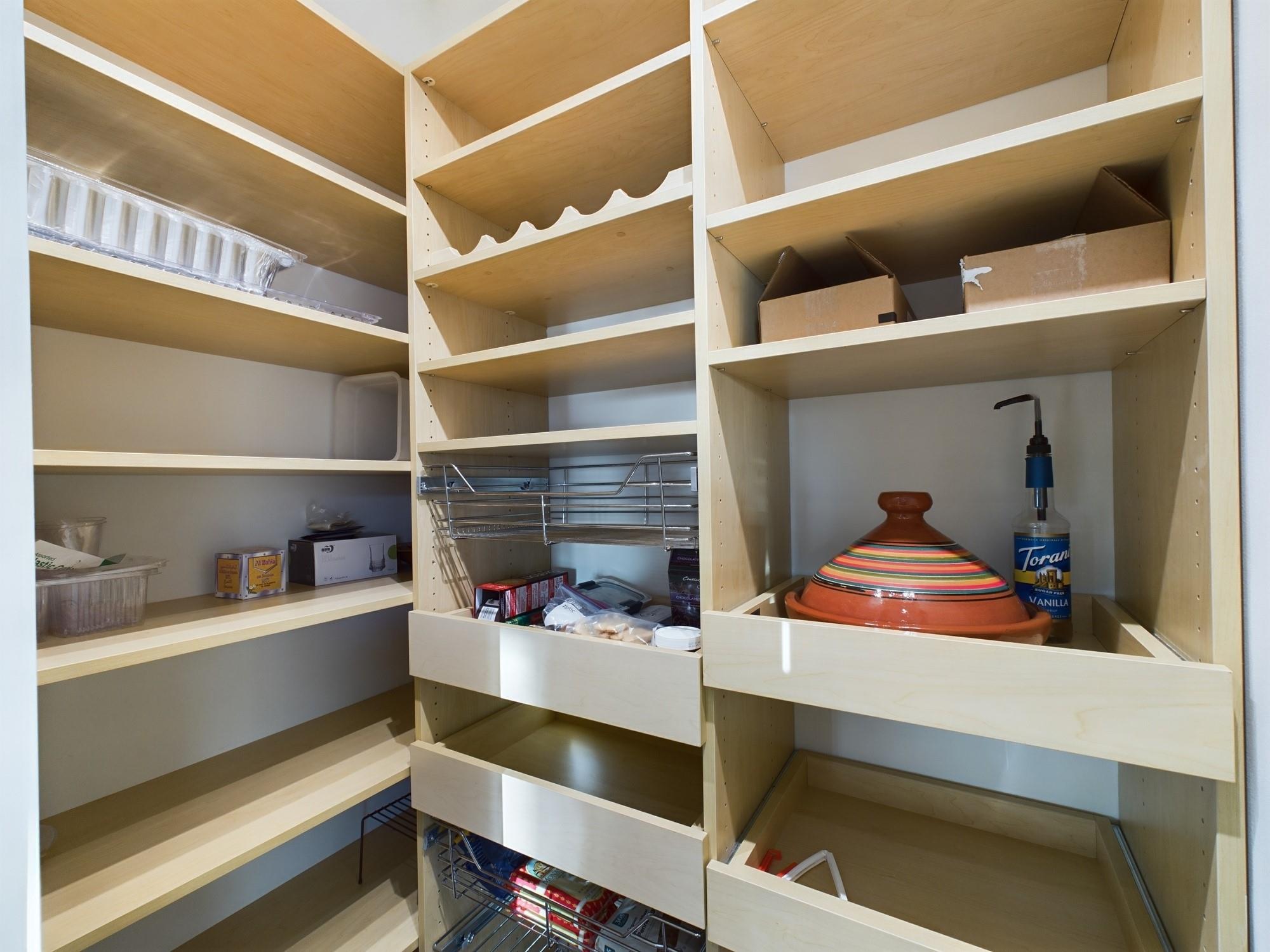 1600 Post Oak Boulevard # 1803