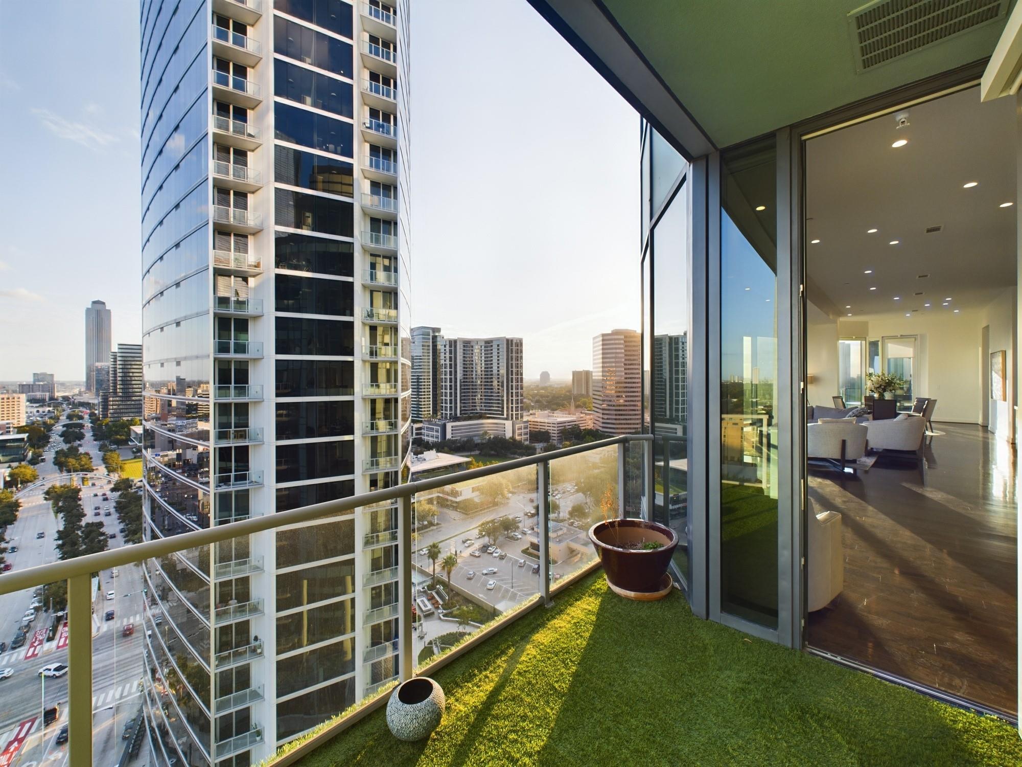 1600 Post Oak Boulevard # 1803