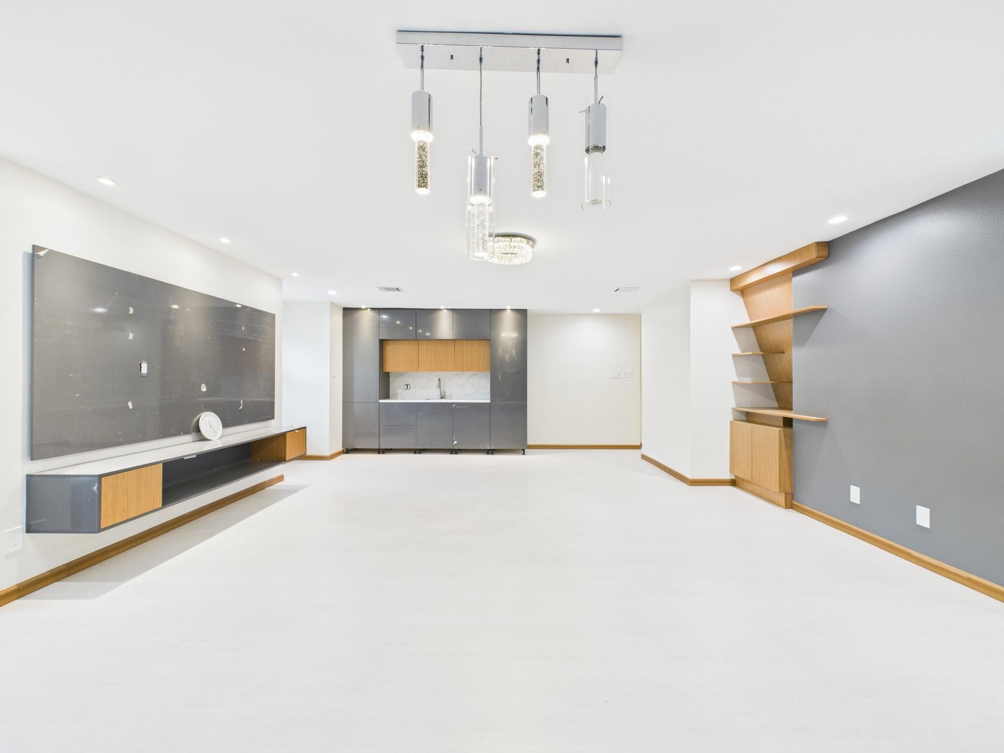 702 Daria Court