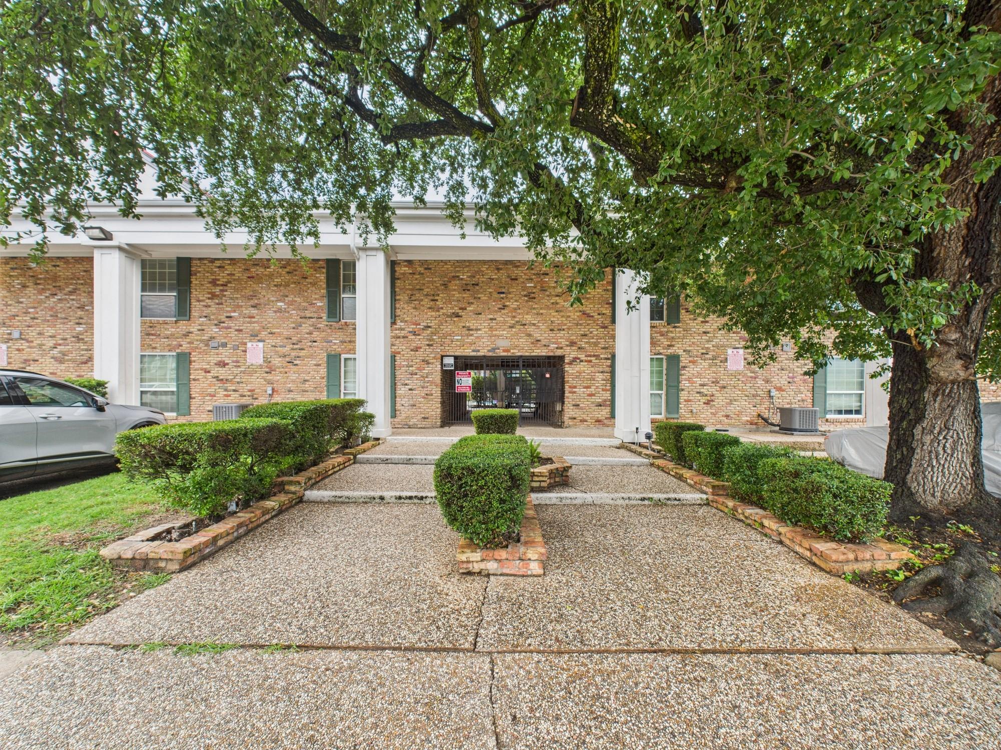 5333 Richmond Avenue # 11