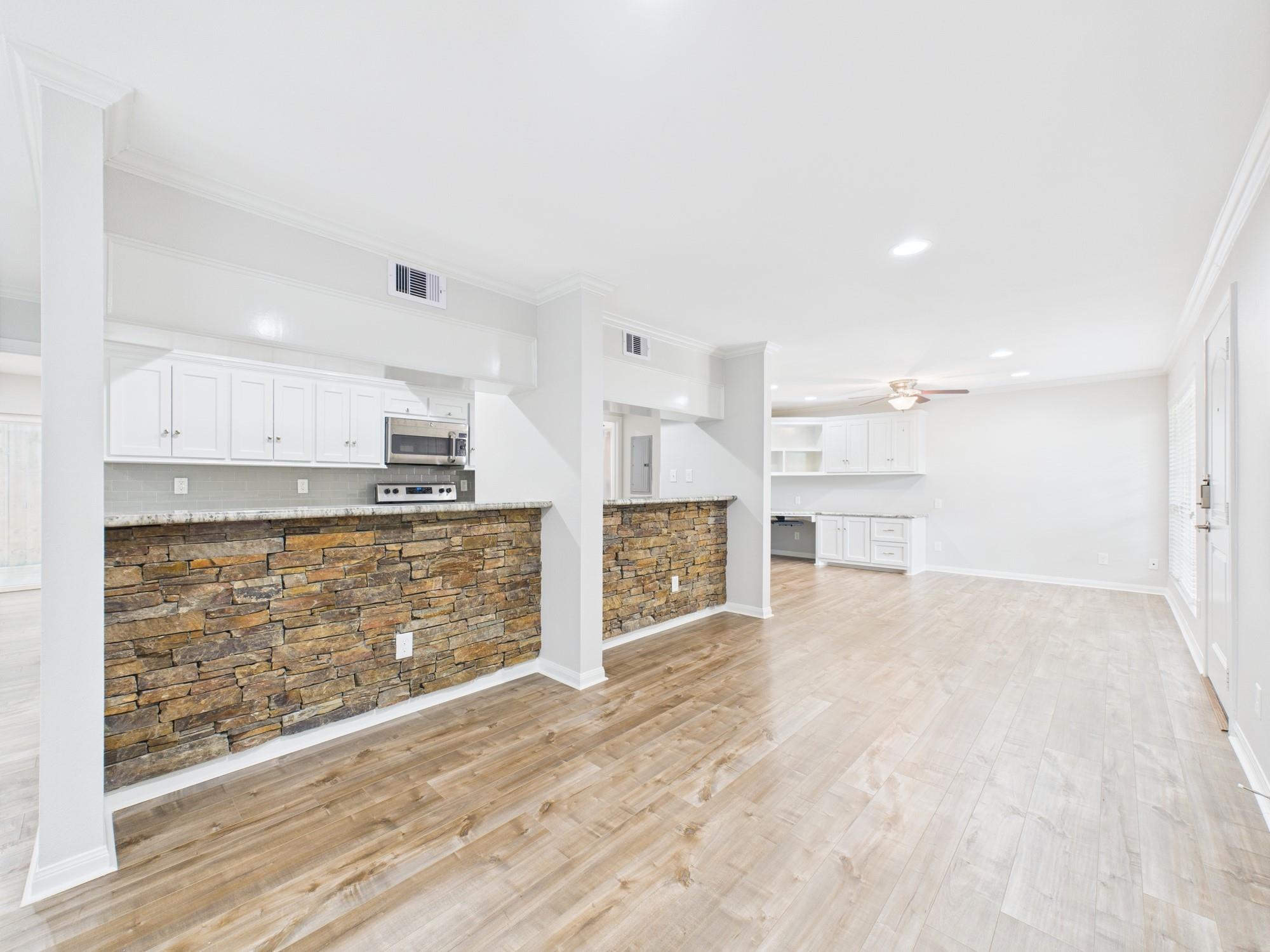 5333 Richmond Avenue # 11