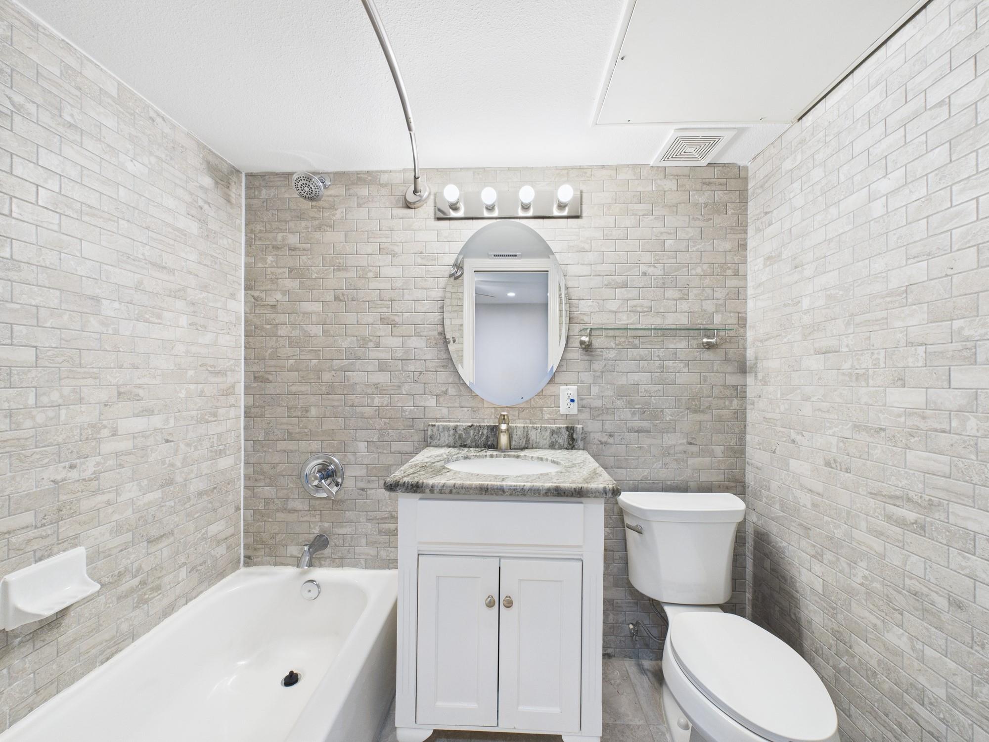 5333 Richmond Avenue # 11