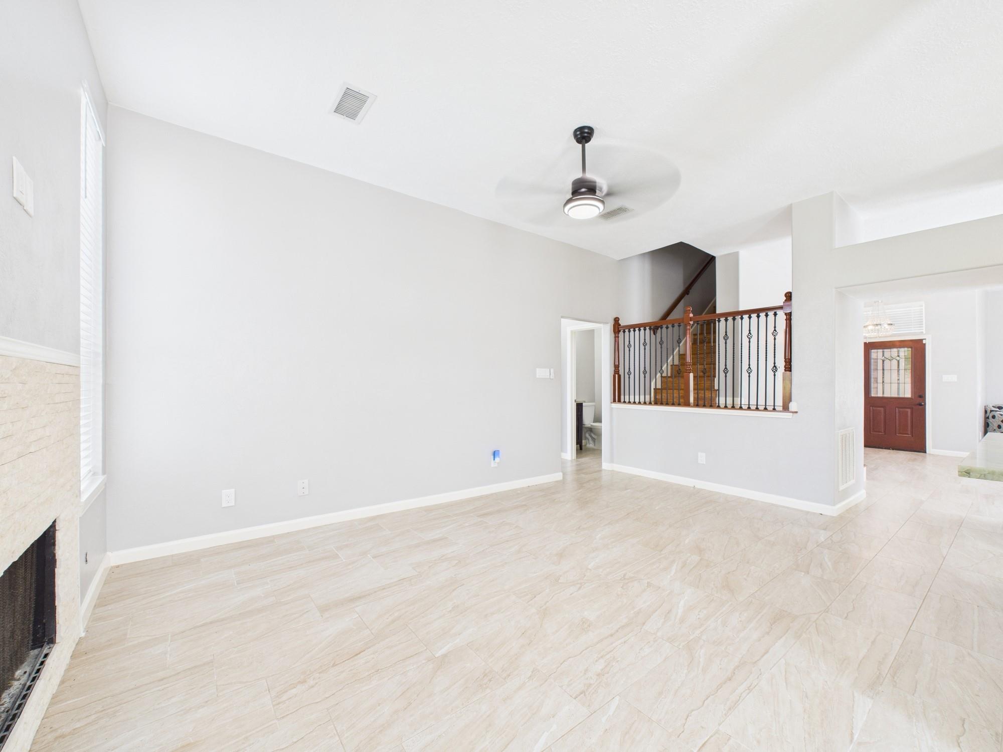 20922 Whitevine Way