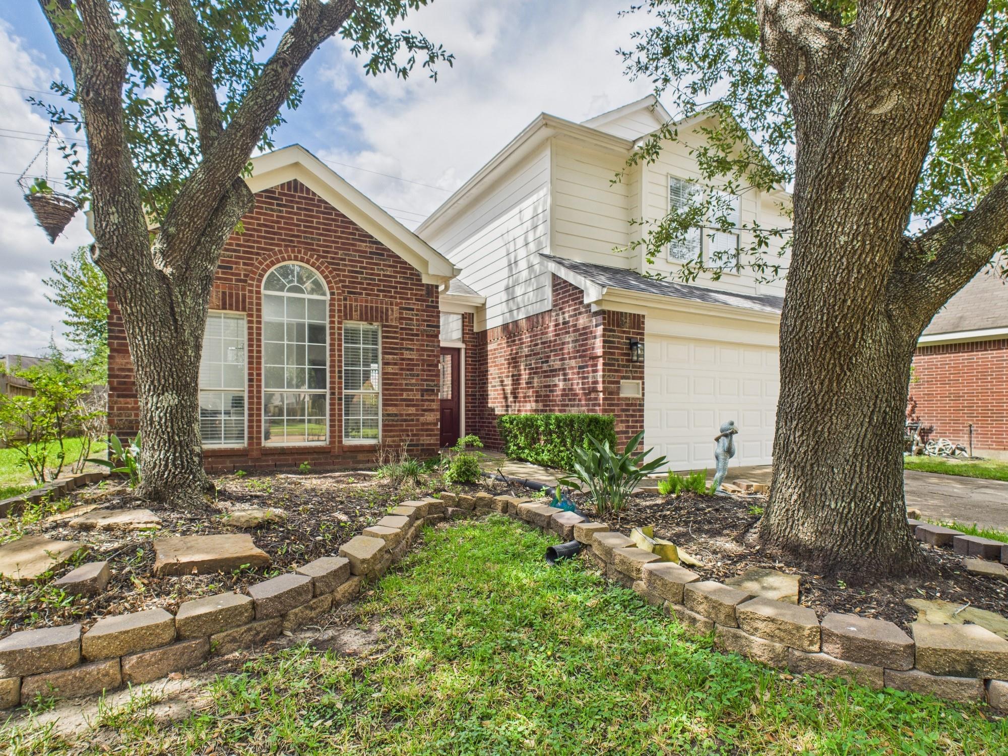 20922 Whitevine Way
