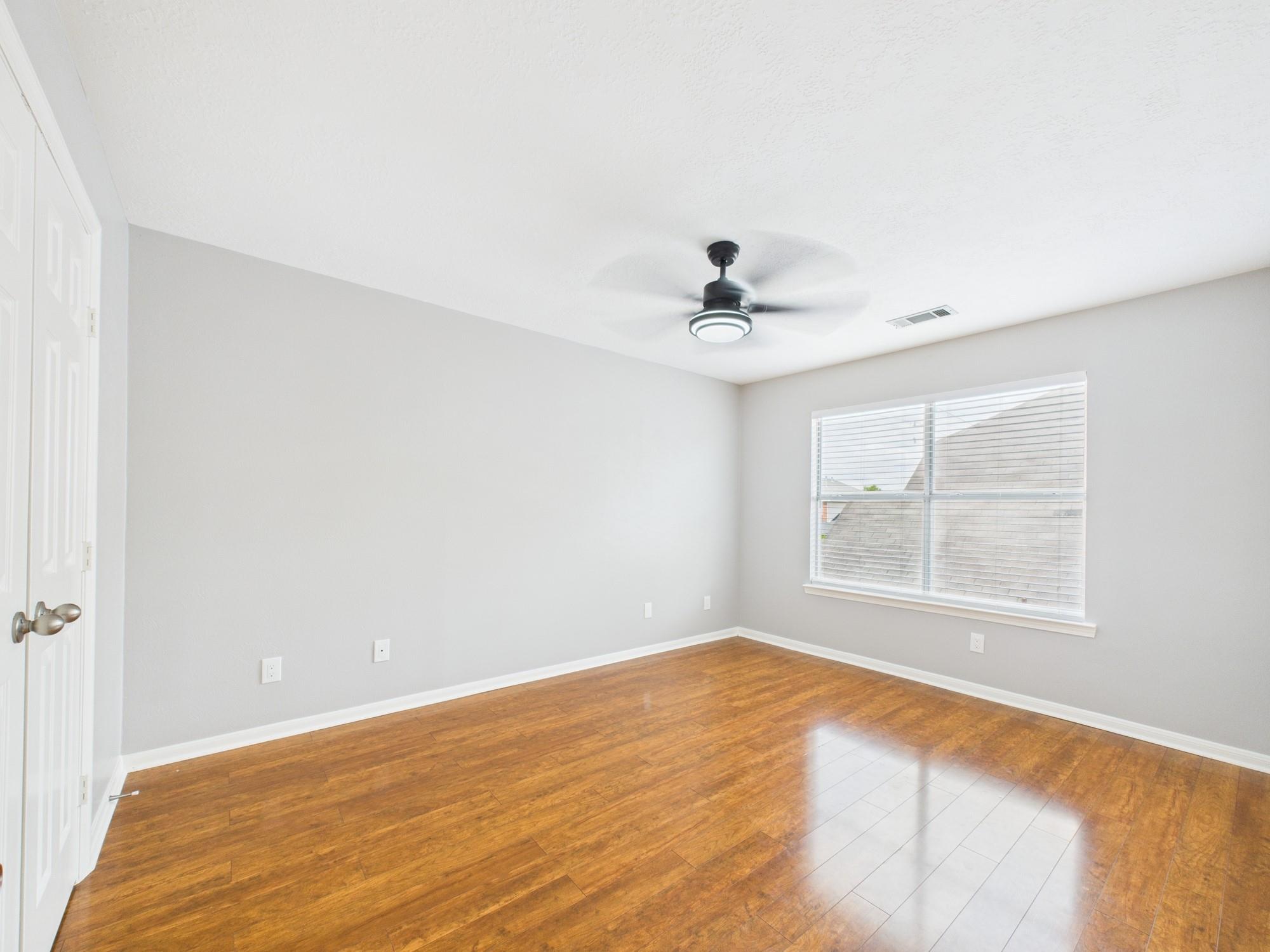 20922 Whitevine Way