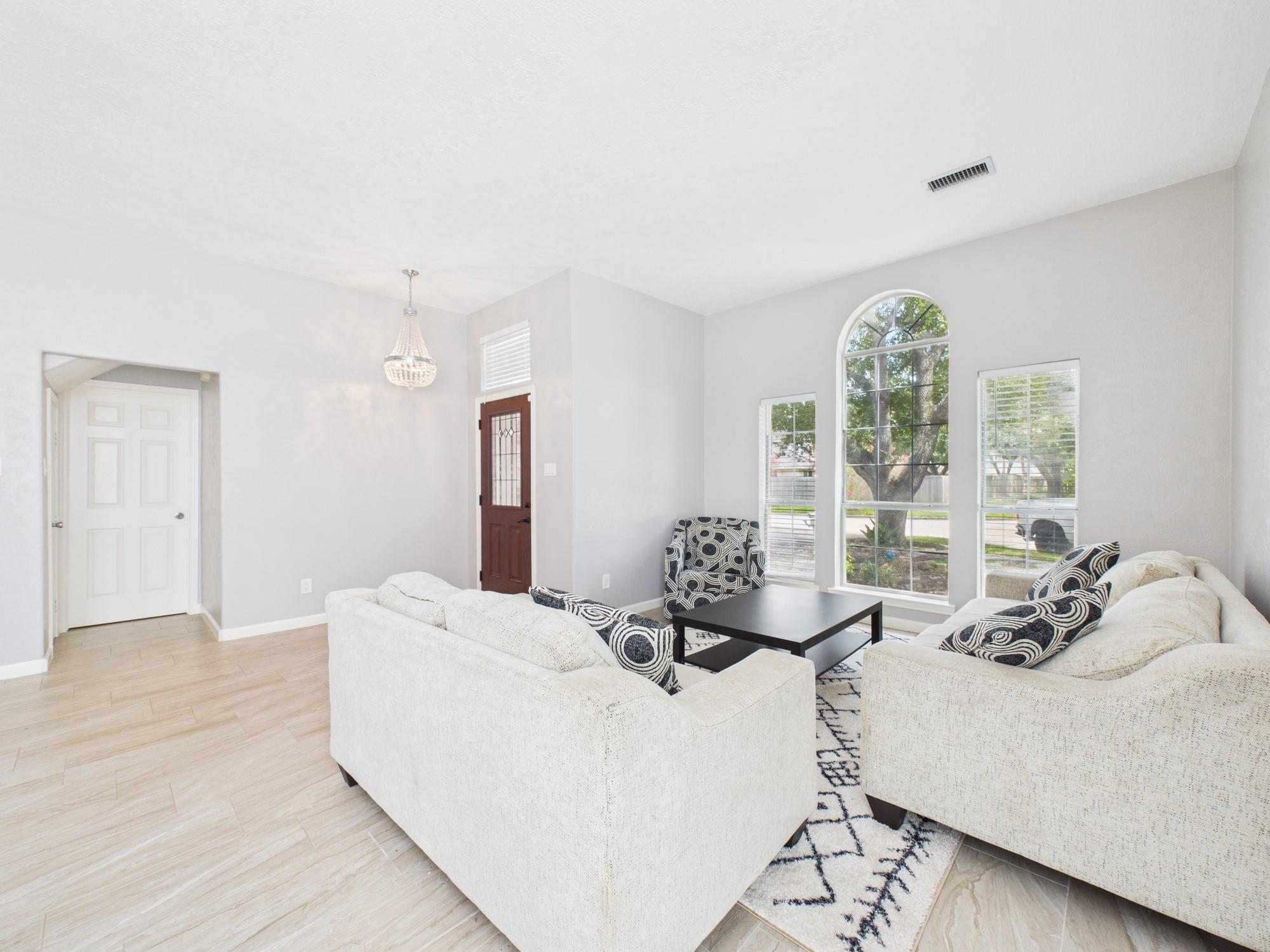 20922 Whitevine Way