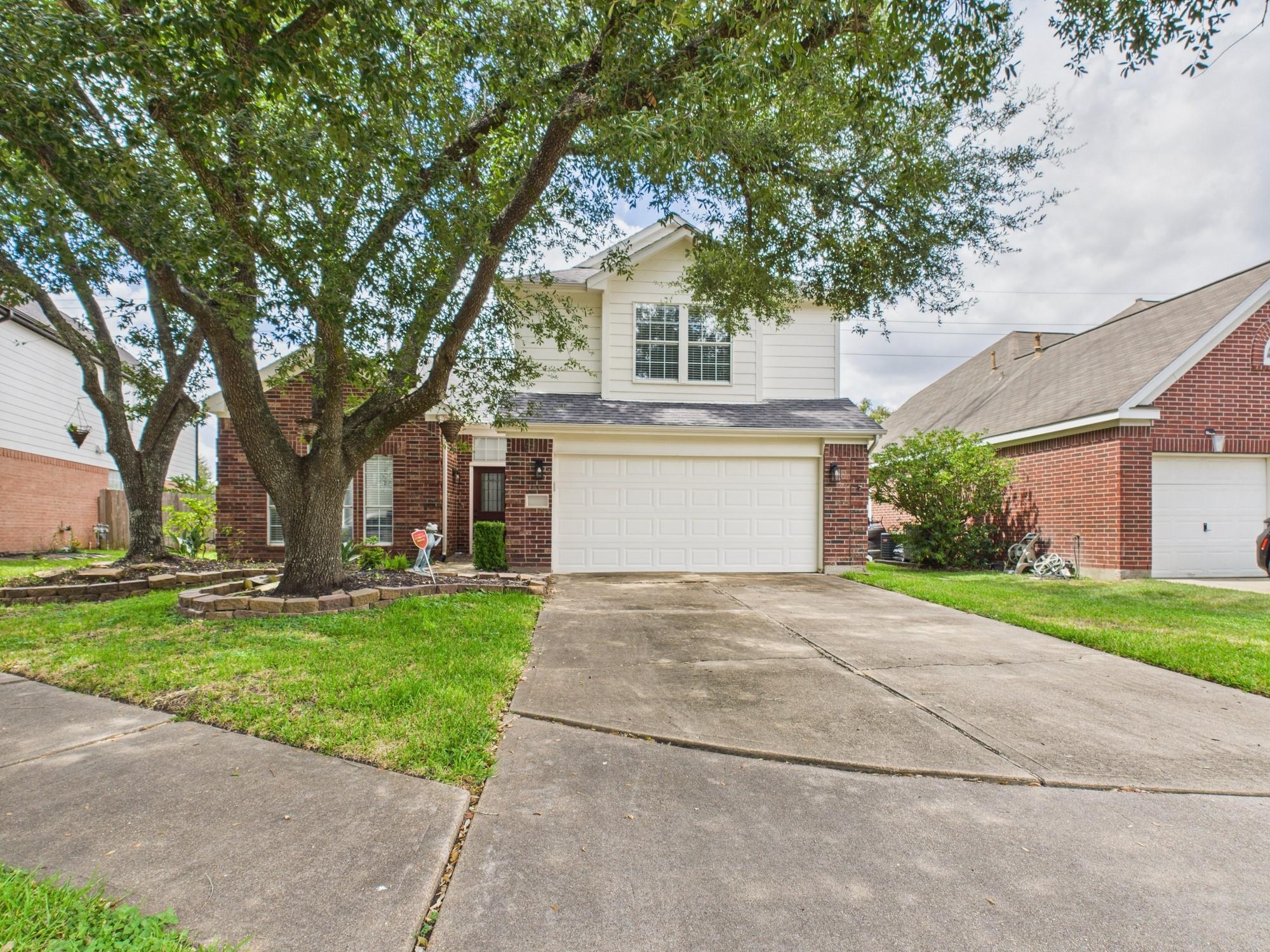 20922 Whitevine Way