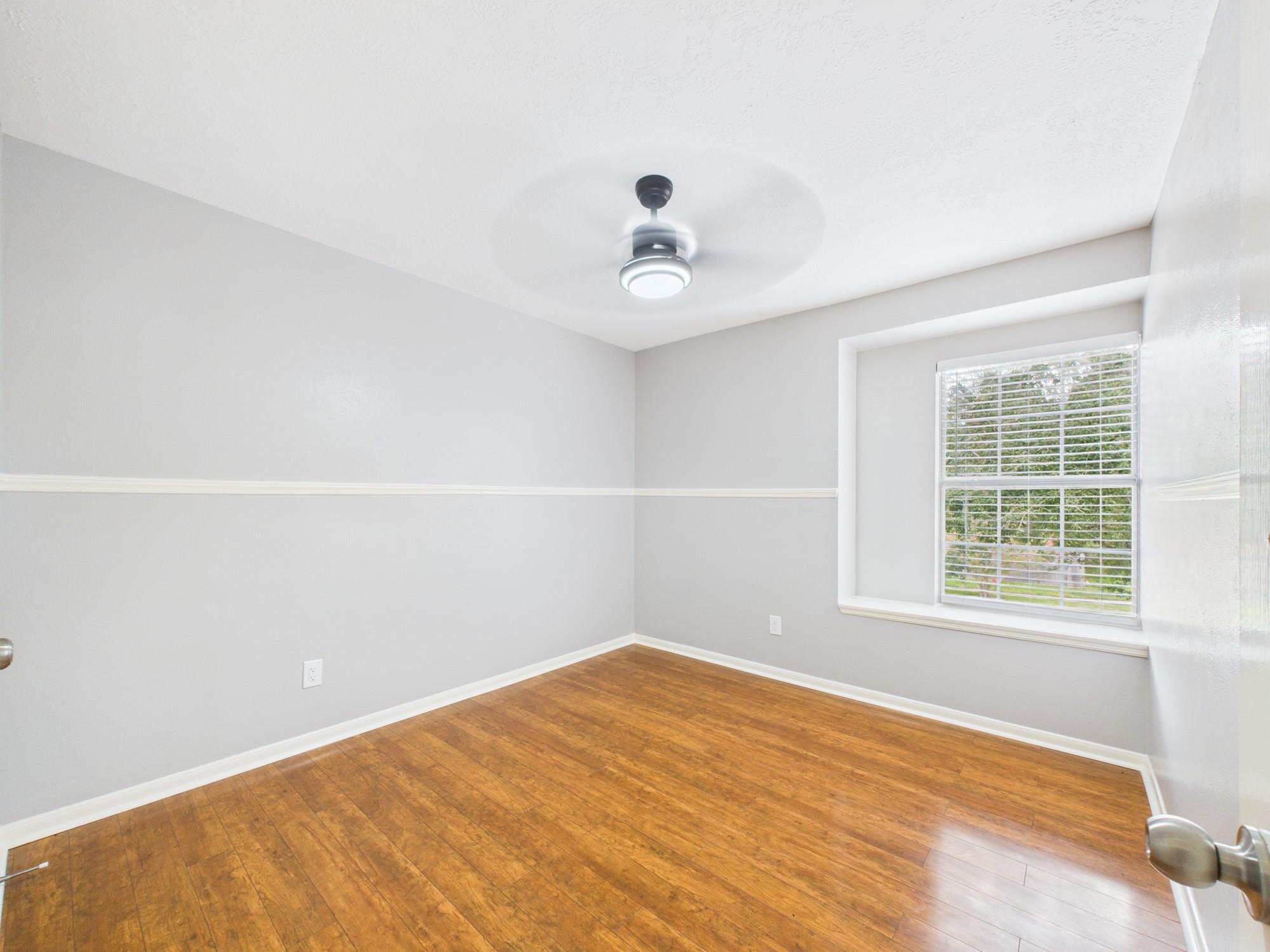 20922 Whitevine Way