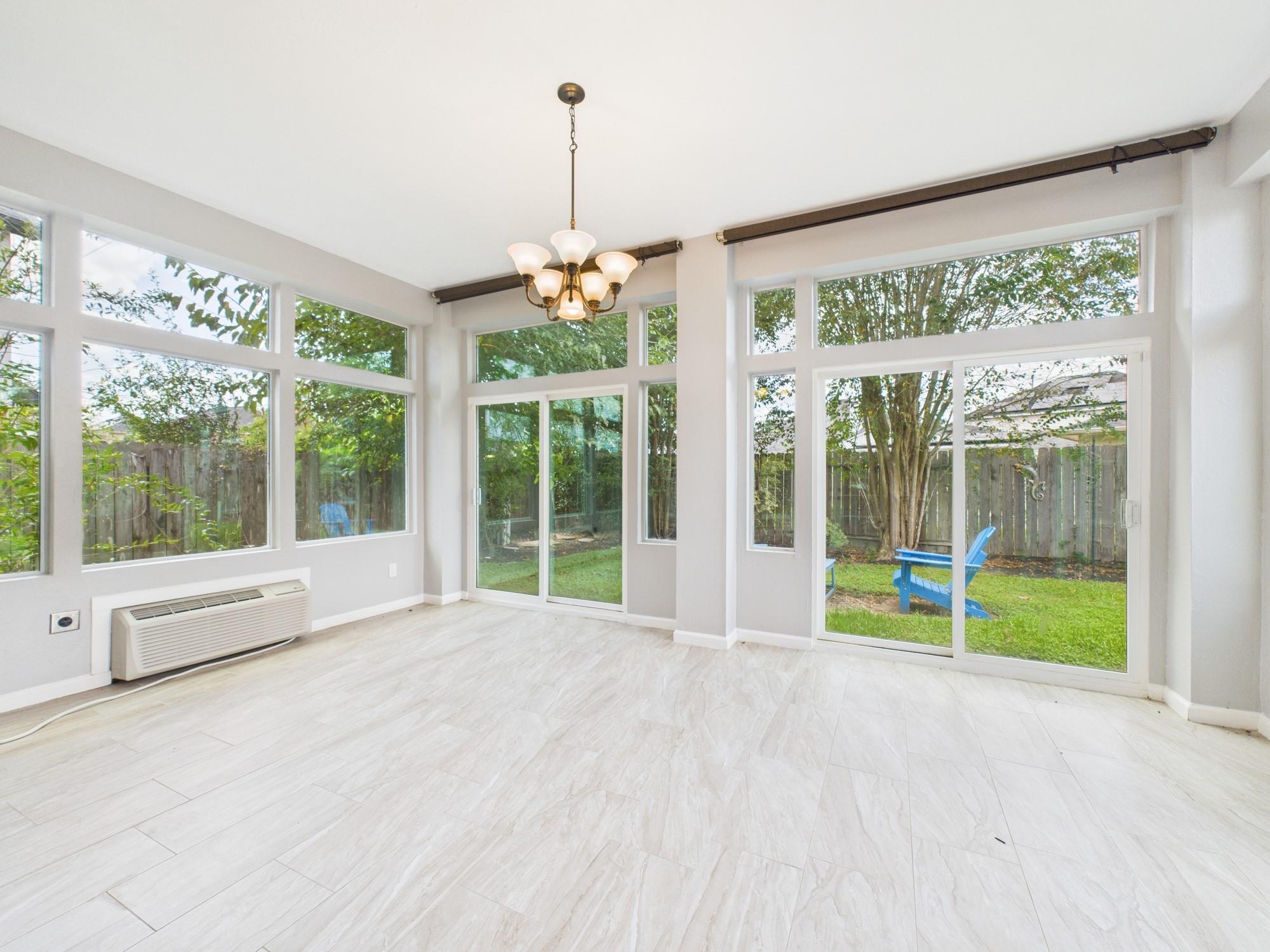 20922 Whitevine Way