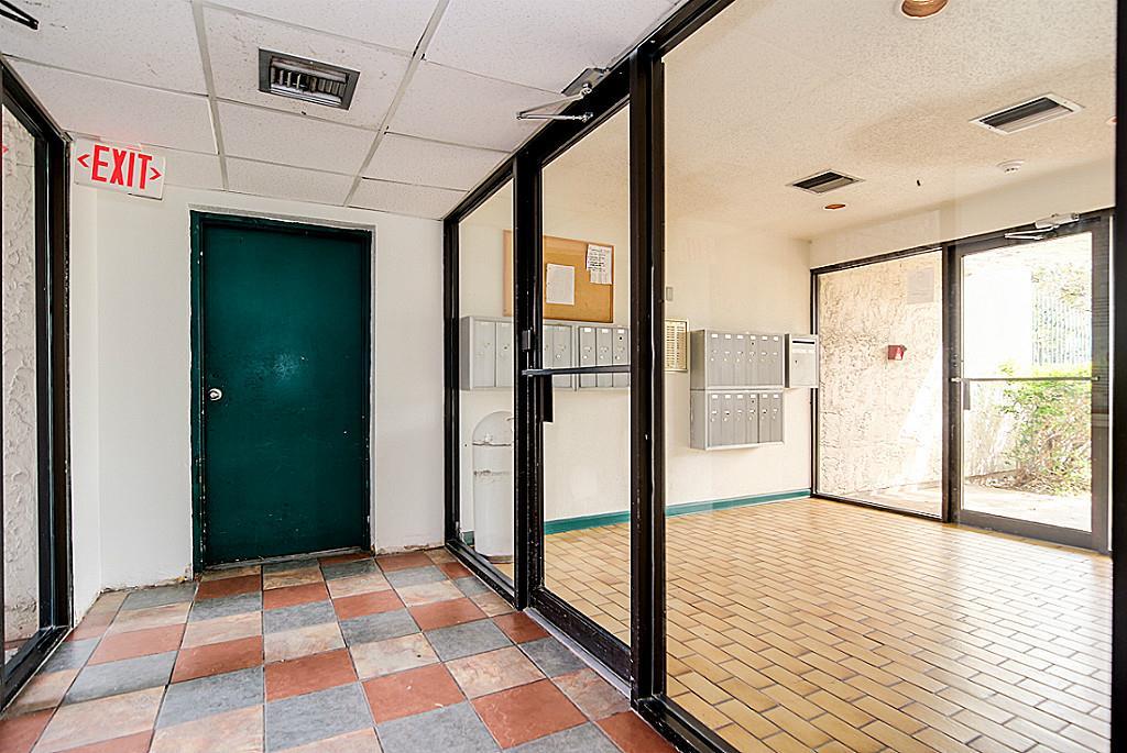 2818 S Bartell Drive # 312