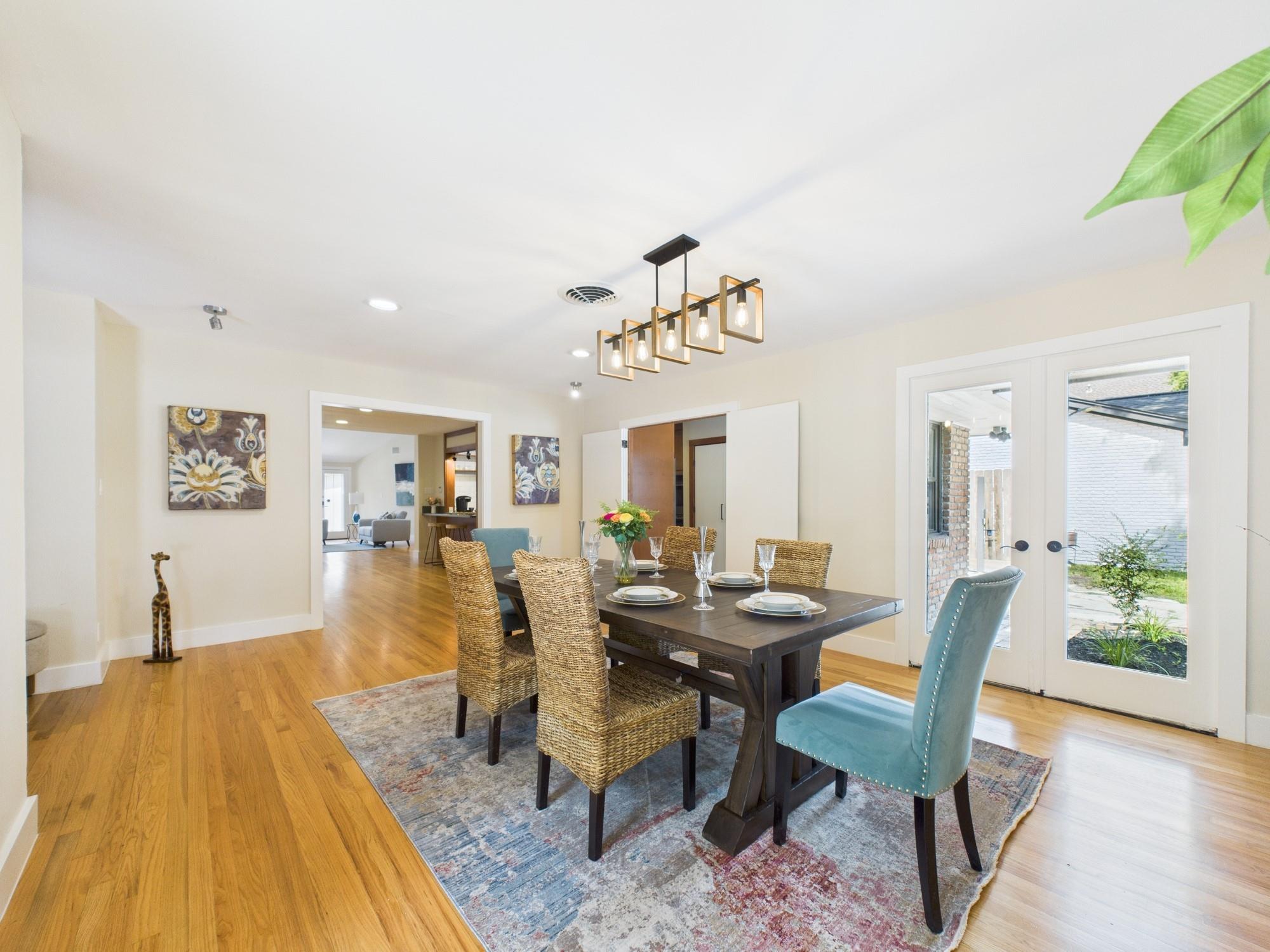 2432 Chimney Rock Road