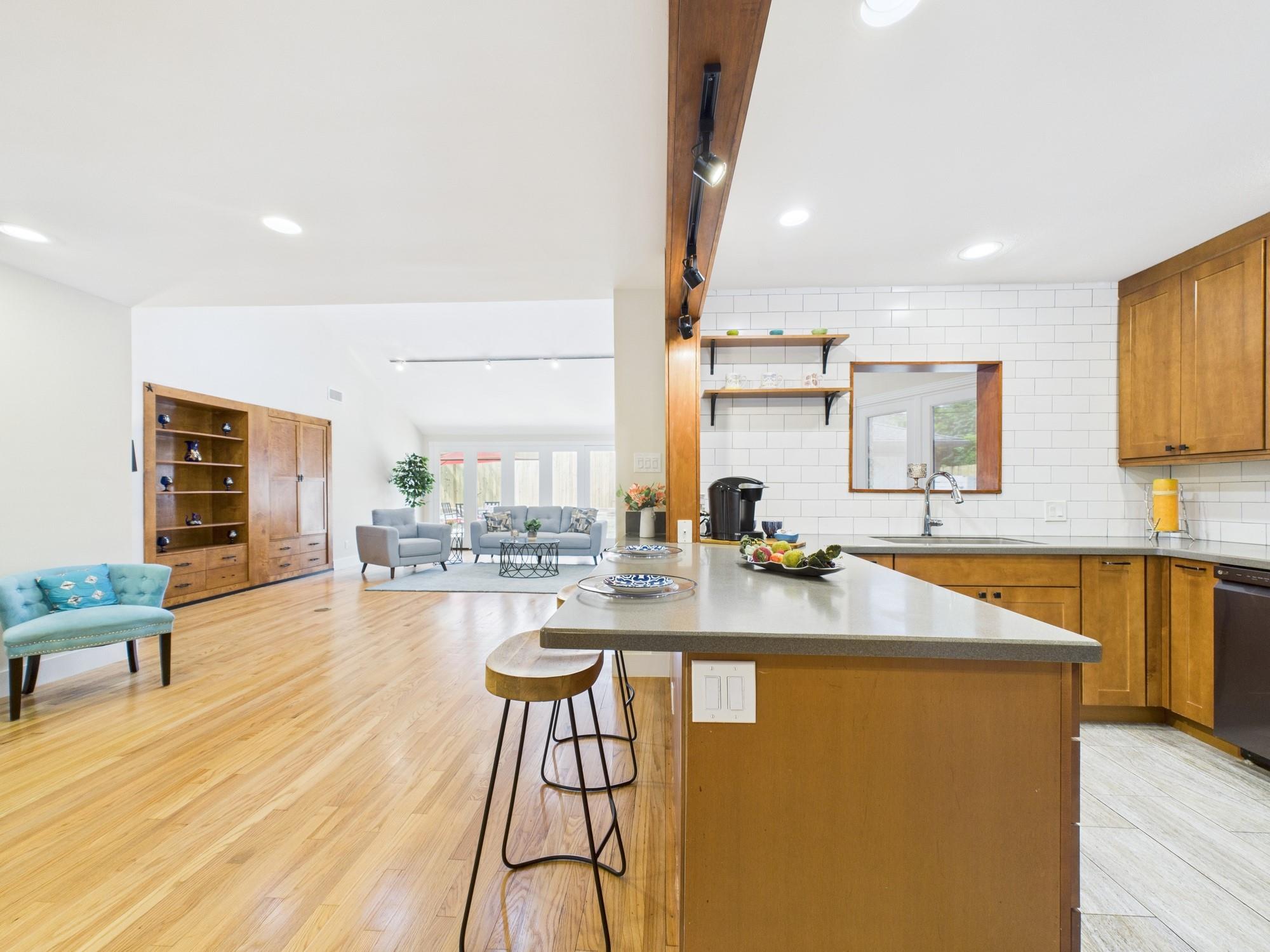 2432 Chimney Rock Road