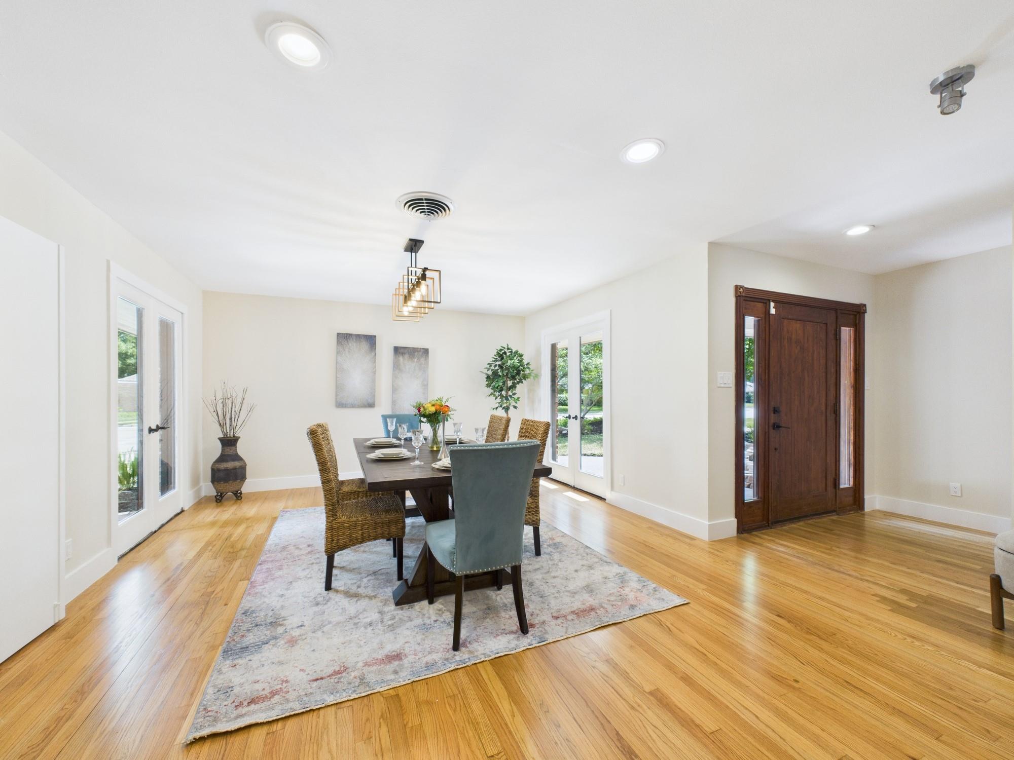 2432 Chimney Rock Road
