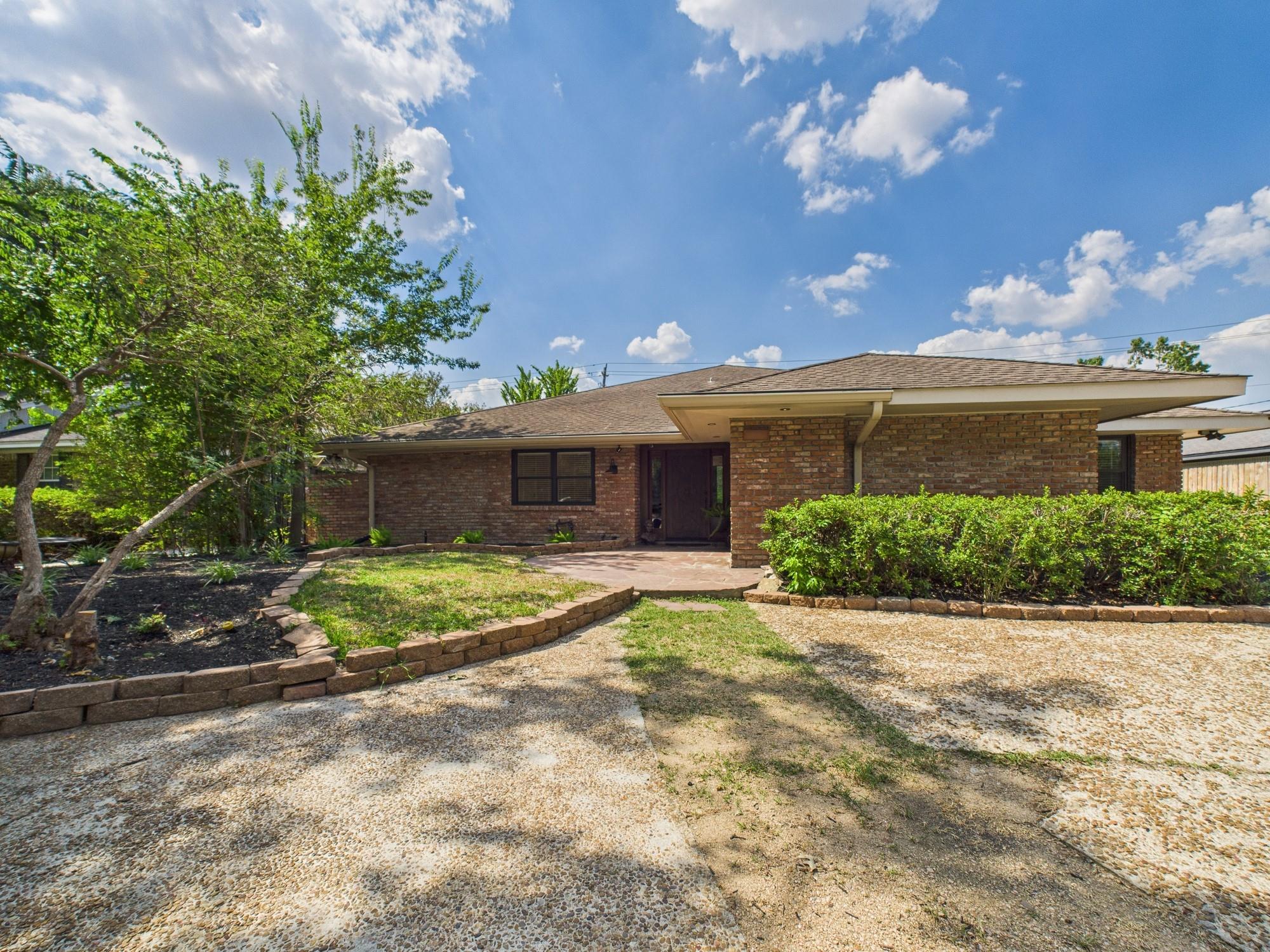 2432 Chimney Rock Road