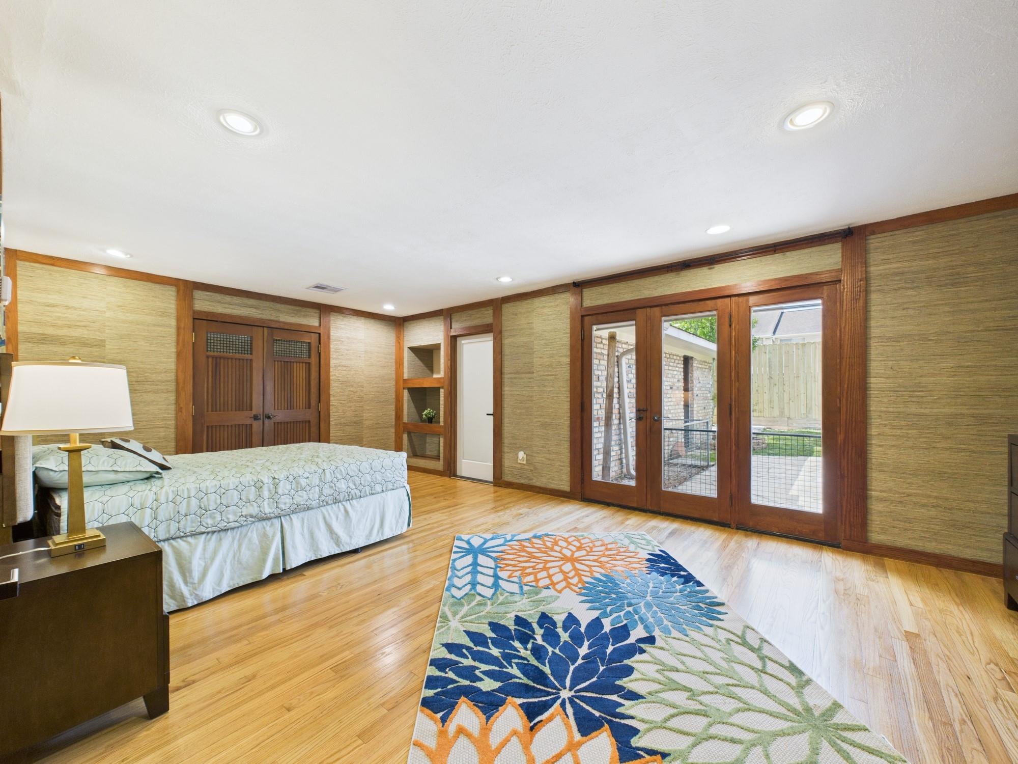 2432 Chimney Rock Road