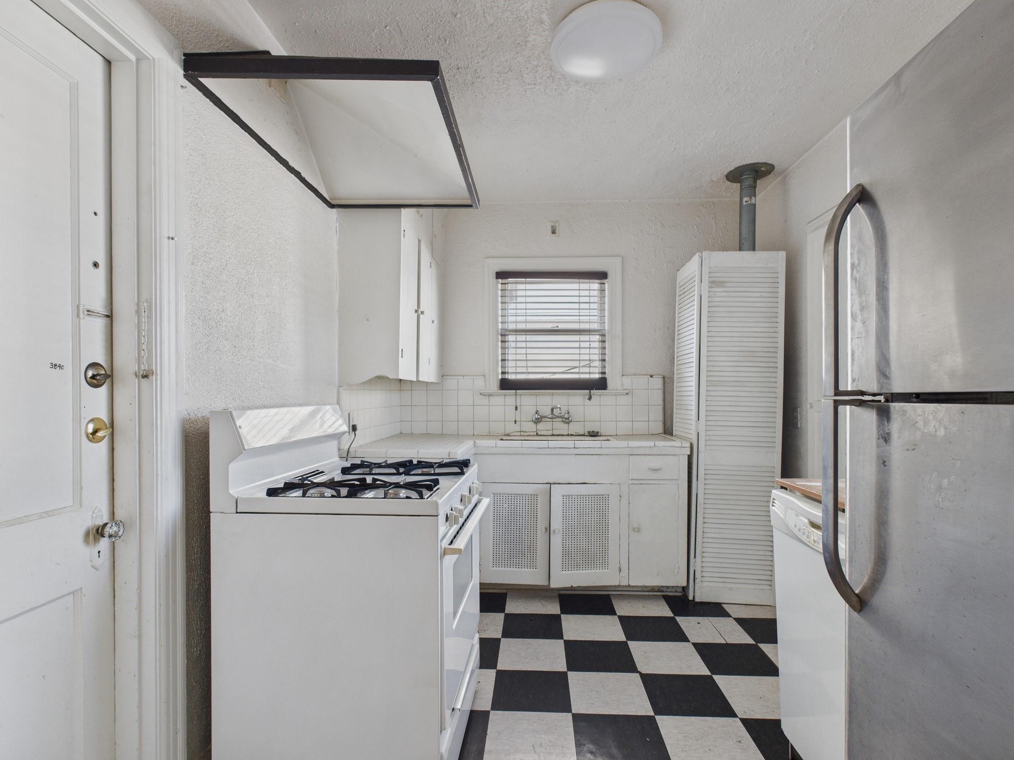 1920 Richmond Avenue # 16