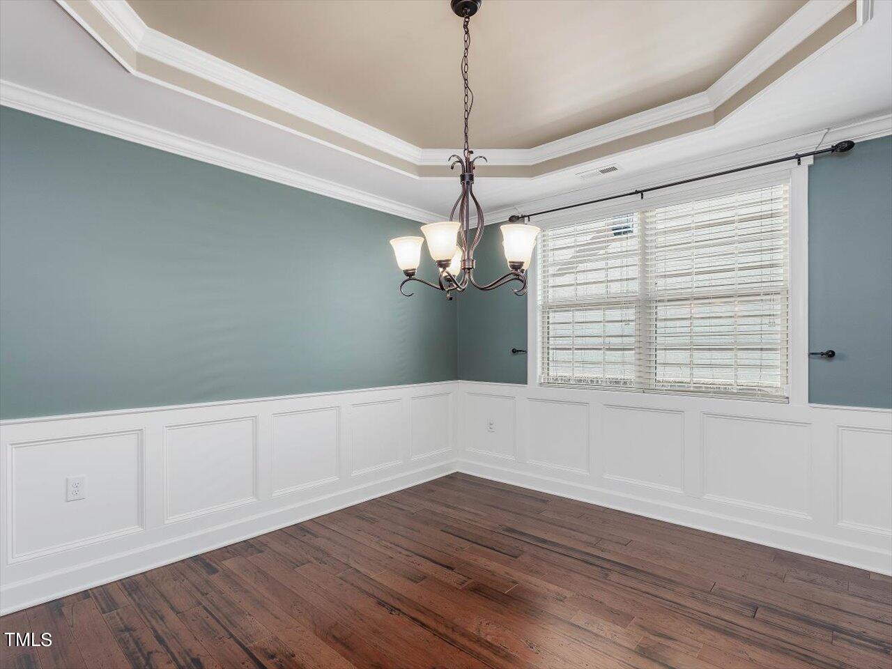 1315 English Cottage Lane