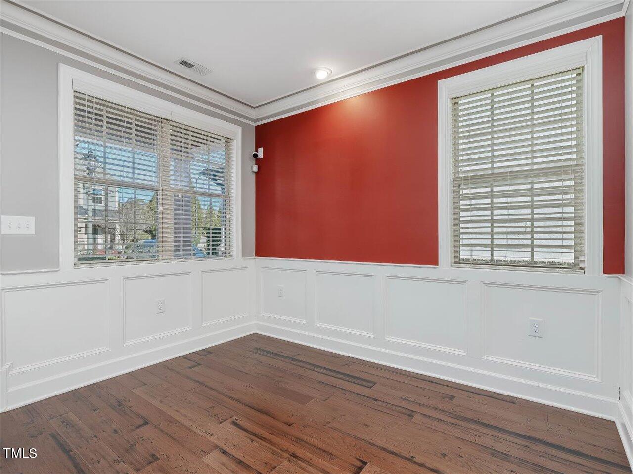 1315 English Cottage Lane