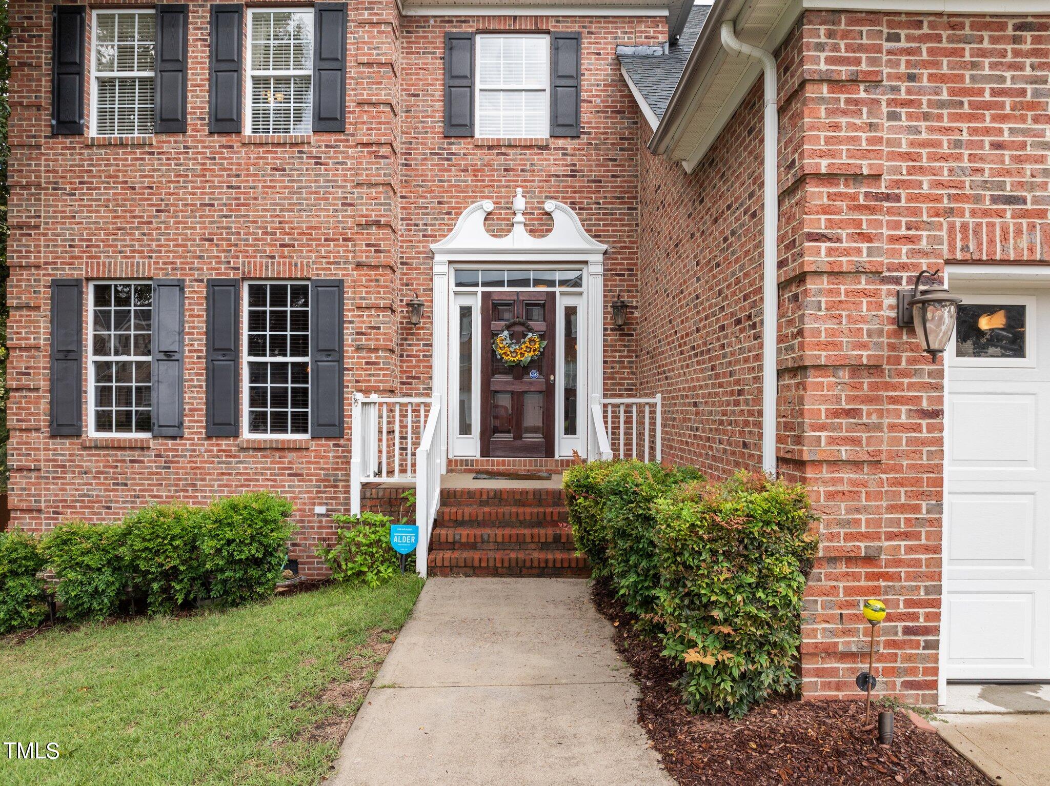 5256 Pinehall Wynd