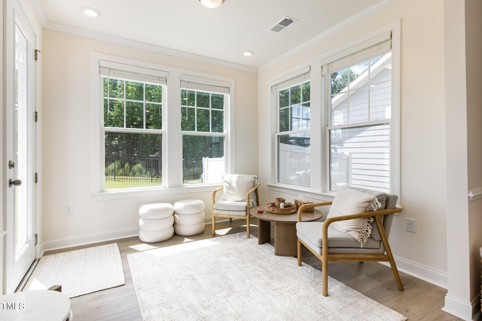 504 Darter Street