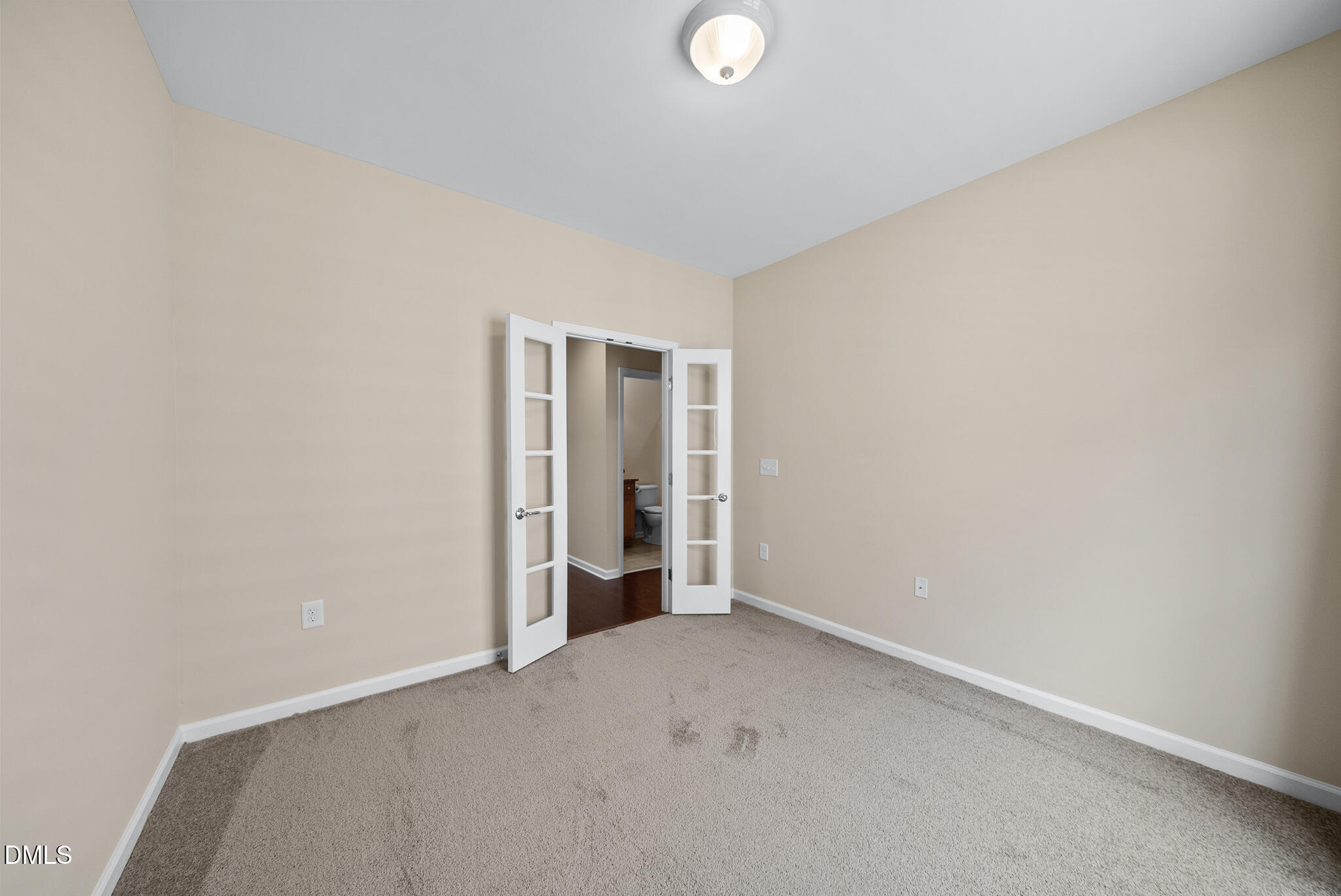 604 Bloomsbury Place