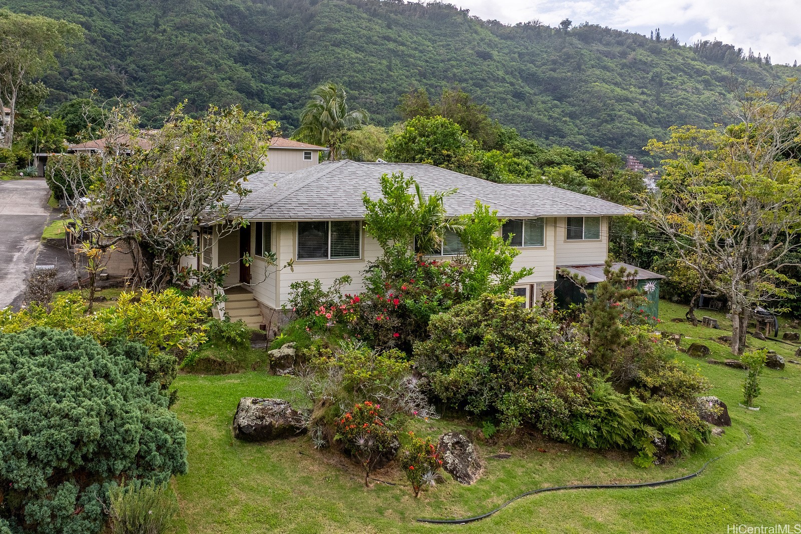 3137 Woodlawn Drive