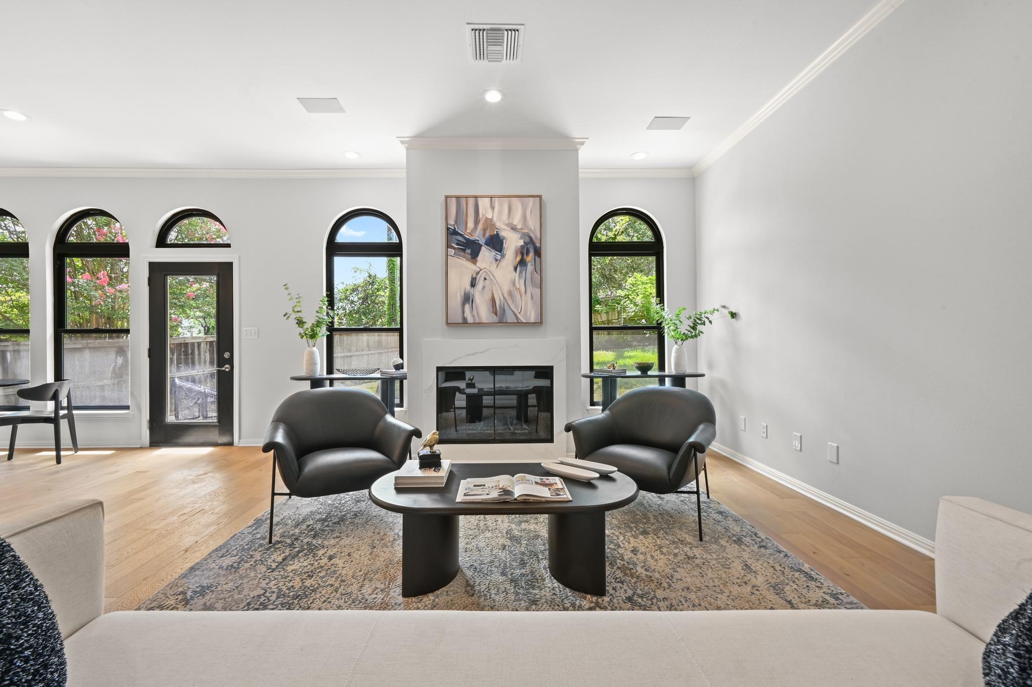 1107 Bowie RD