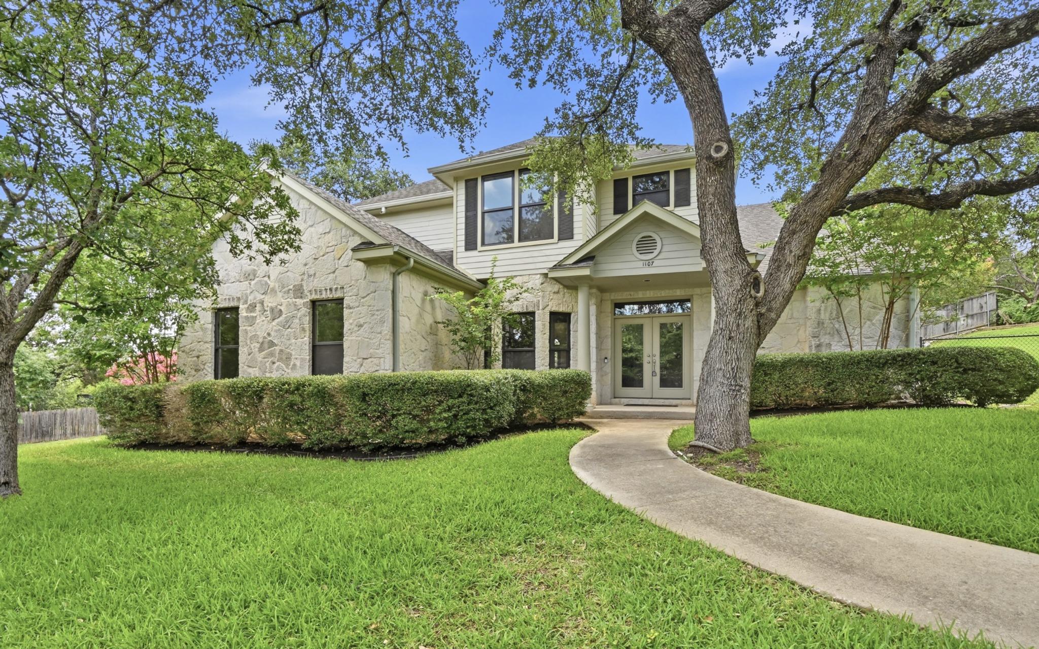 1107 Bowie RD