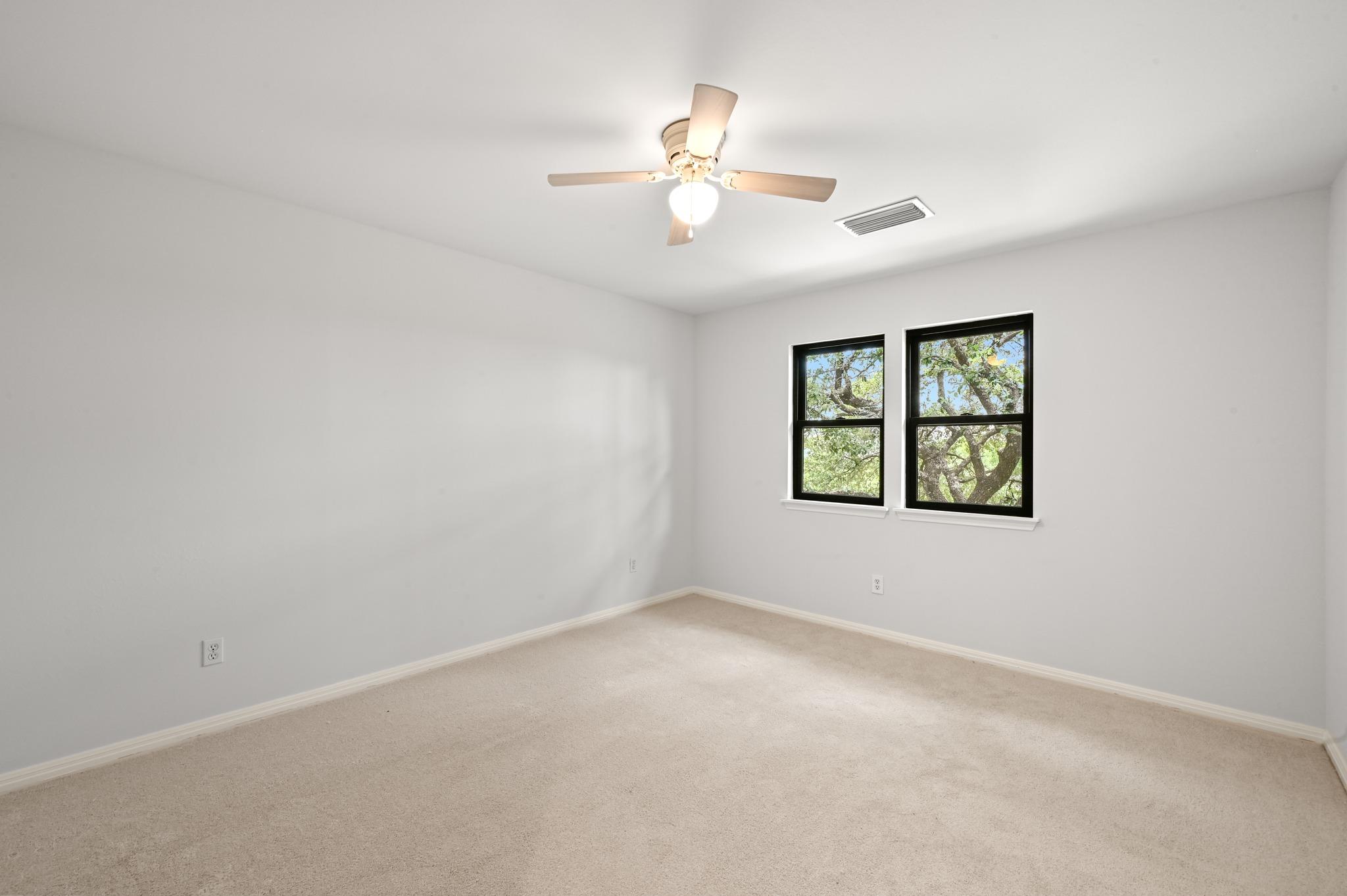 1107 Bowie RD