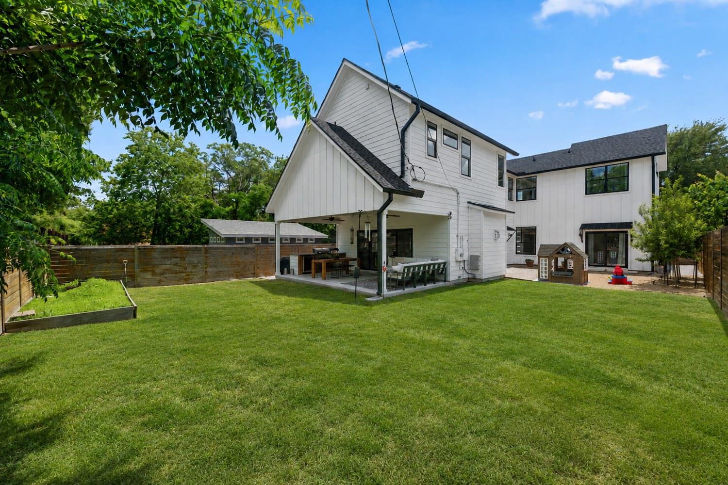 306 Nelray BLVD