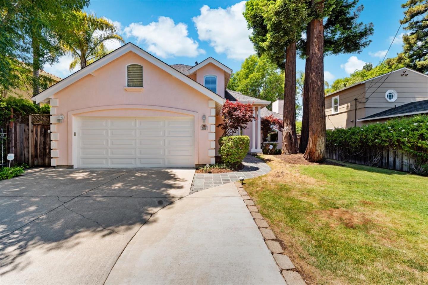 2828 Hacienda ST