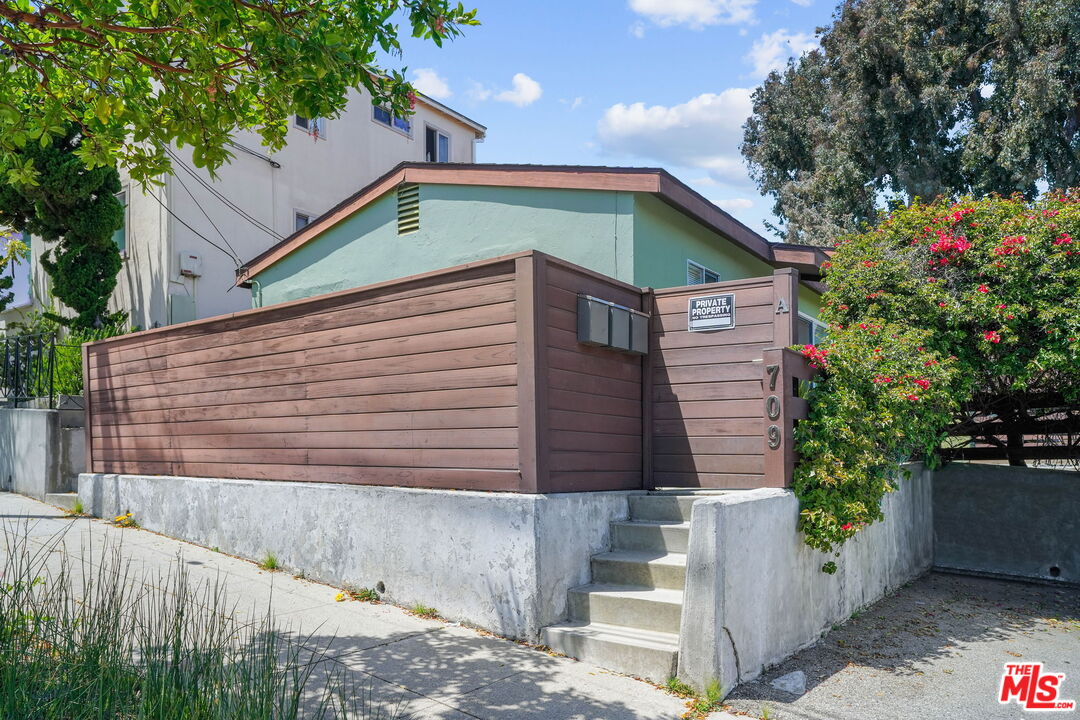 709 Ocean Park Blvd Unit: A