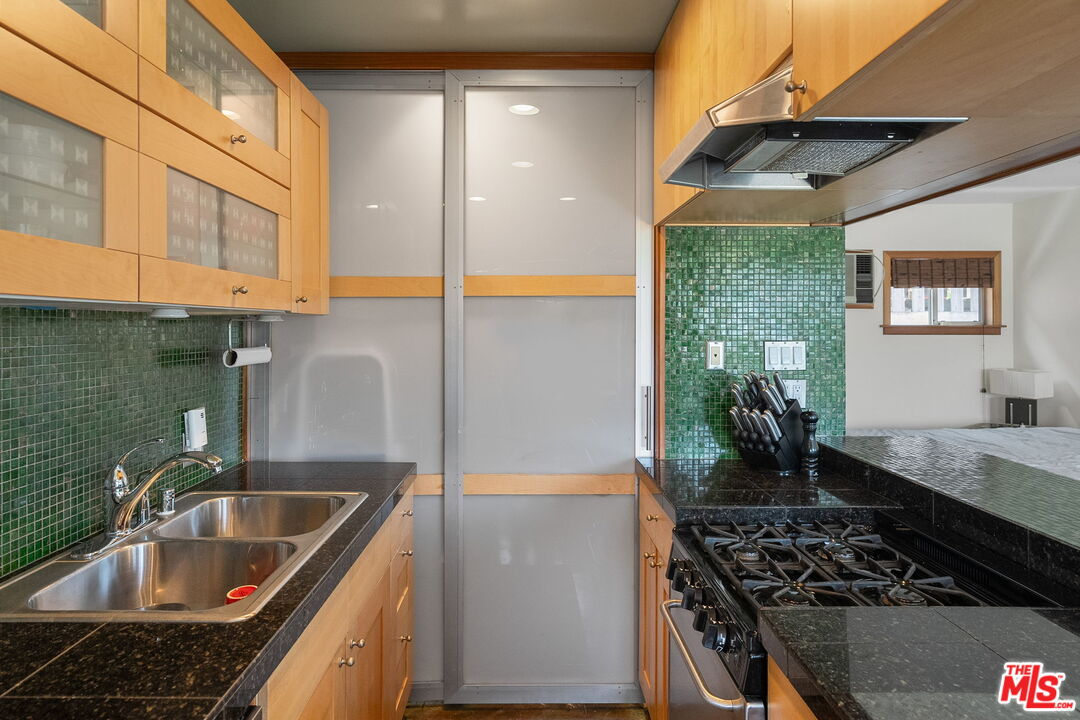 709 Ocean Park Blvd