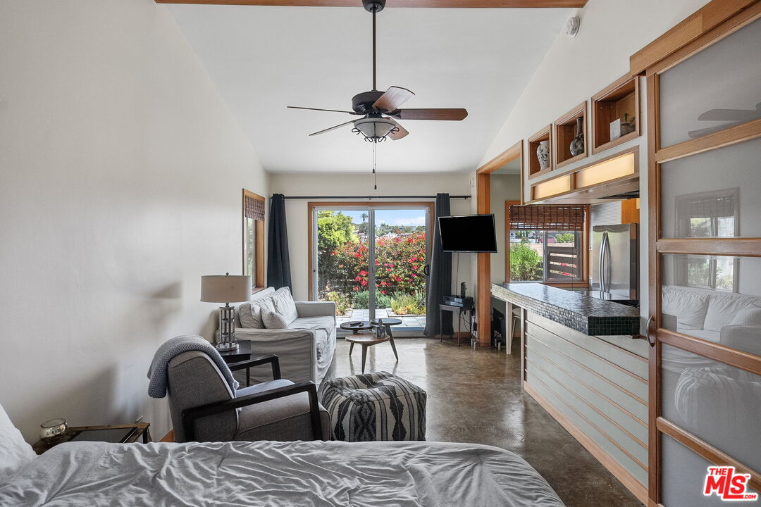 709 Ocean Park Blvd