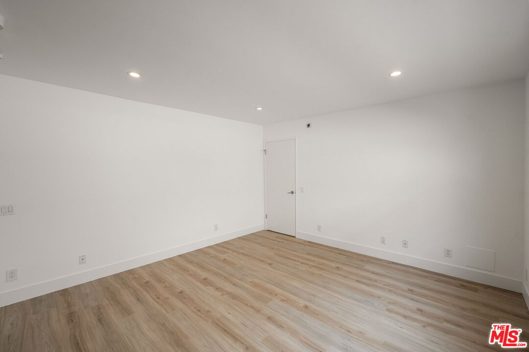 2884 Sawtelle Blvd Unit: 108