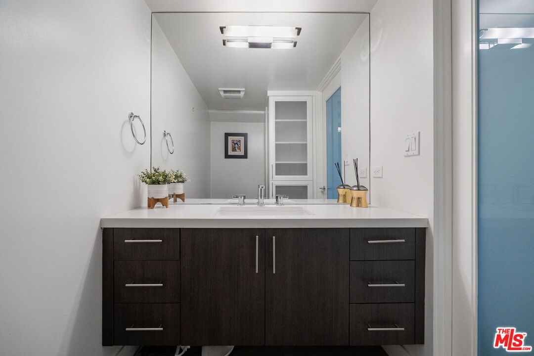 11023 Fruitland Dr Unit: 104