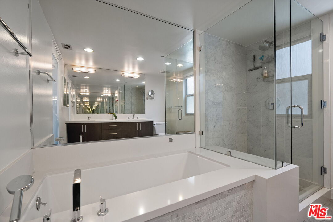 11023 Fruitland Dr Unit: 104