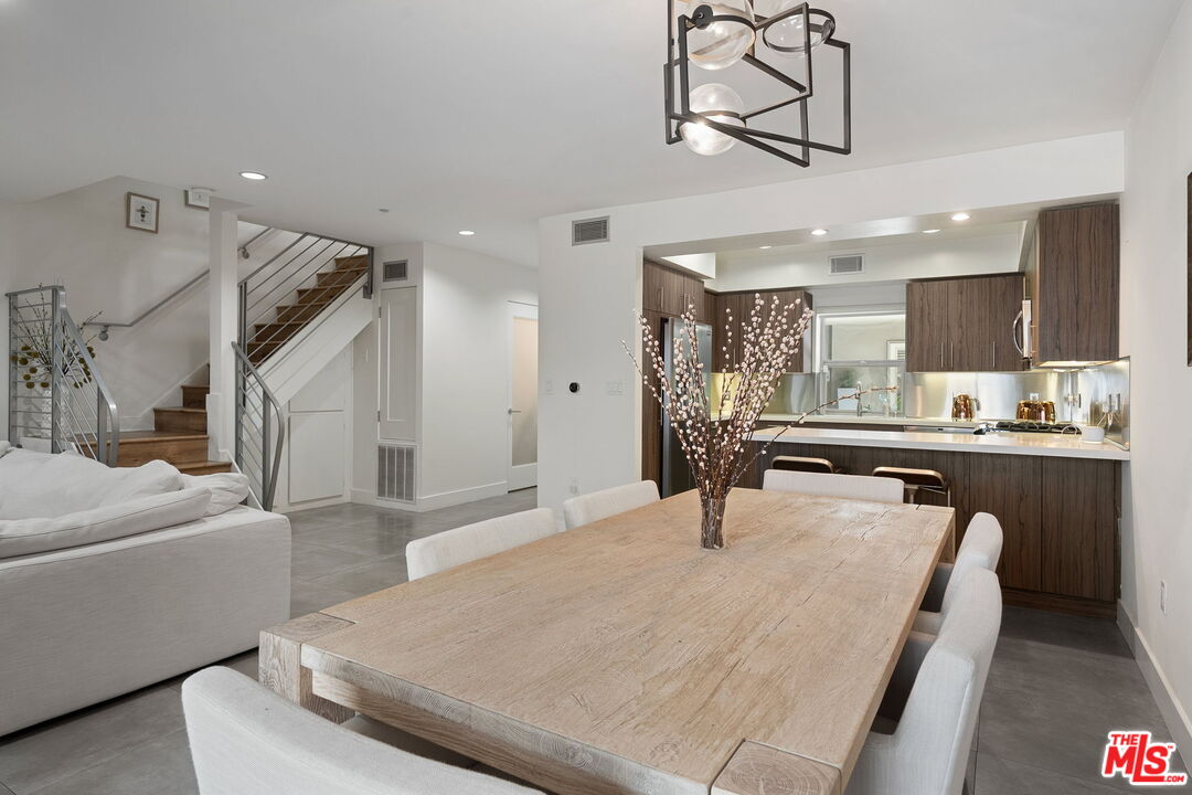 11023 Fruitland Dr Unit: 104