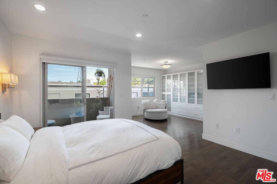 11023 Fruitland Dr Unit: 104