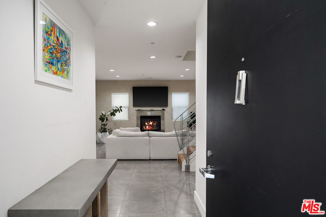 11023 Fruitland Dr Unit: 104