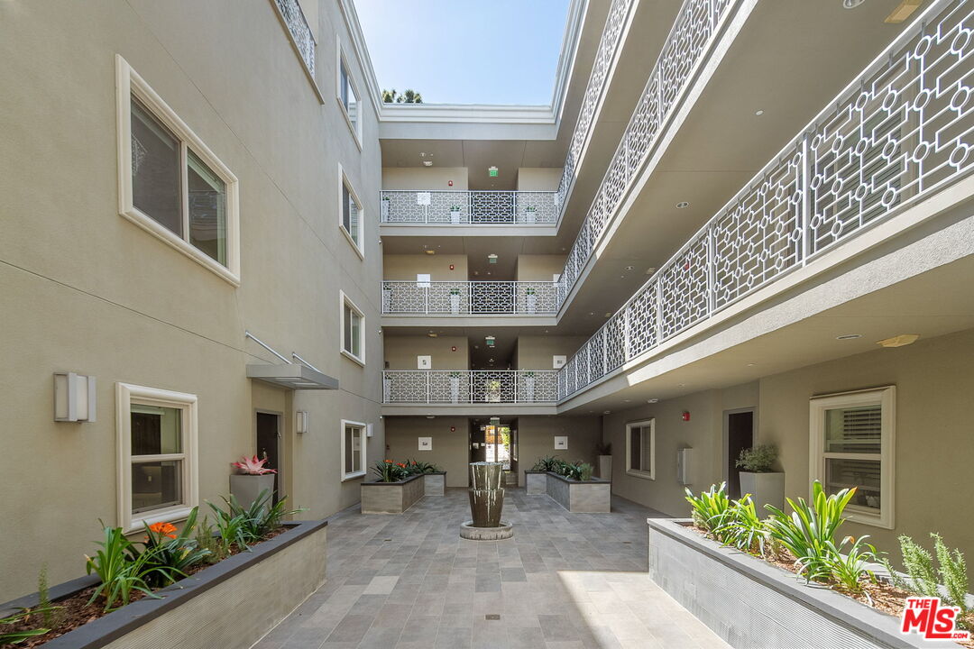 11023 Fruitland Dr Unit: 104